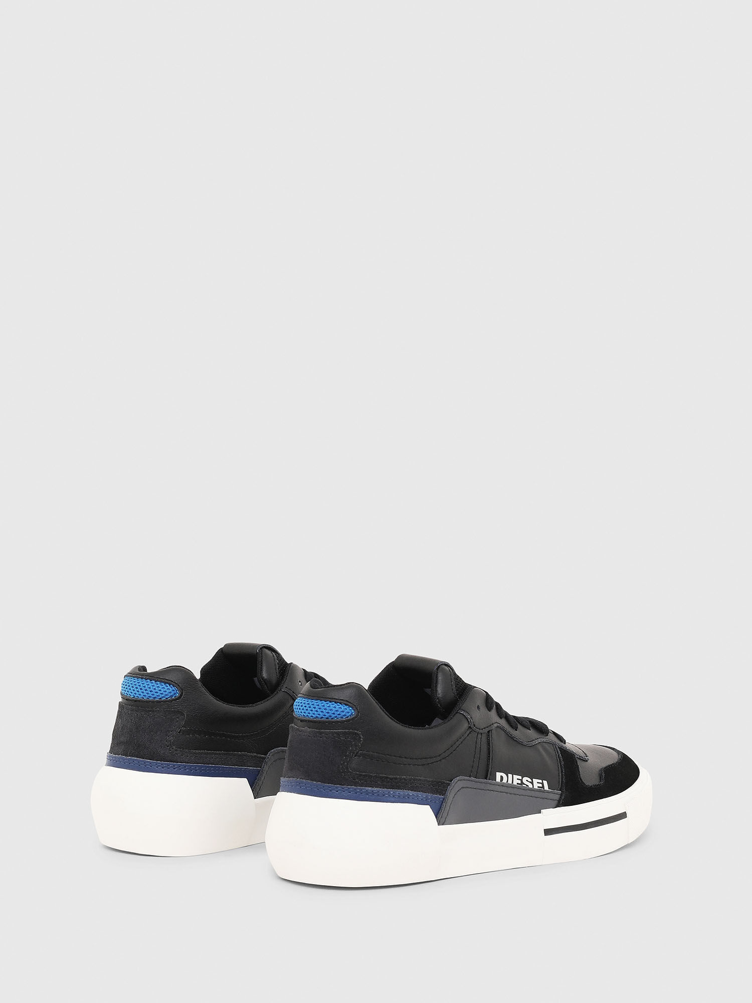 Zapatos dese shoes store