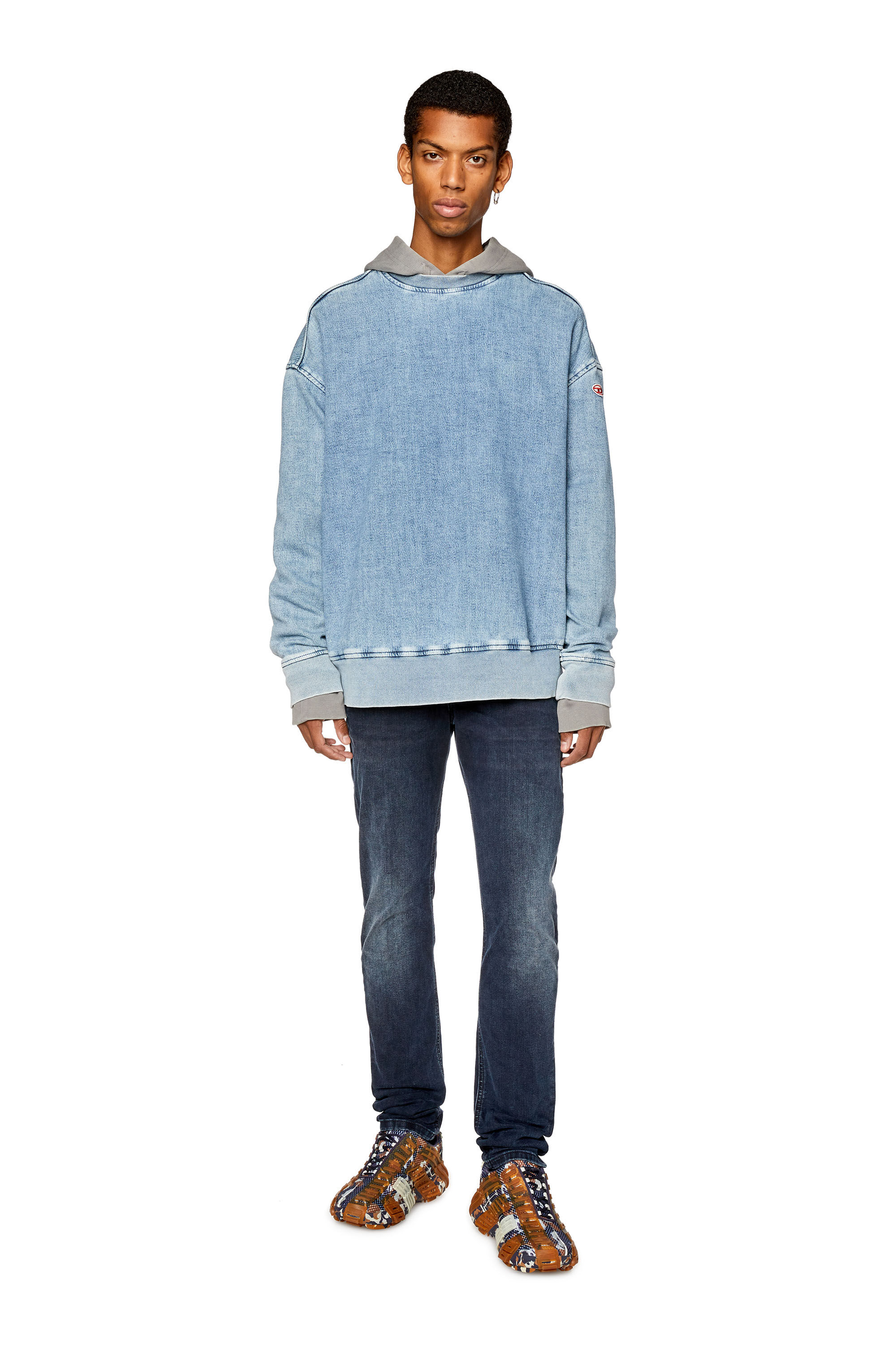 Skinny jeans and hoodie best sale