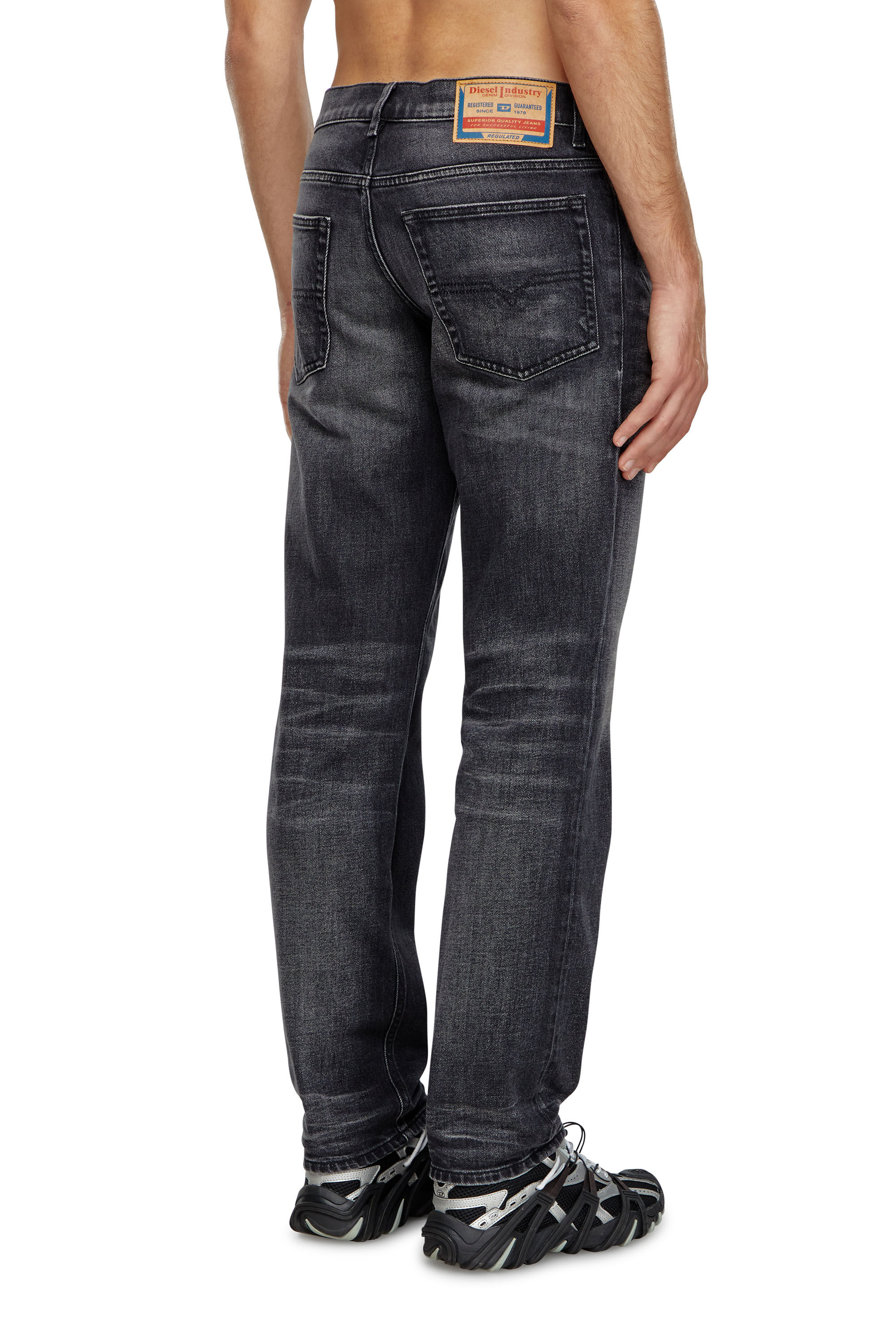 Diesel - Hombre Tapered Jeans 2023 D-Finitive 09J65, Negro/Gris oscuro - Image 4