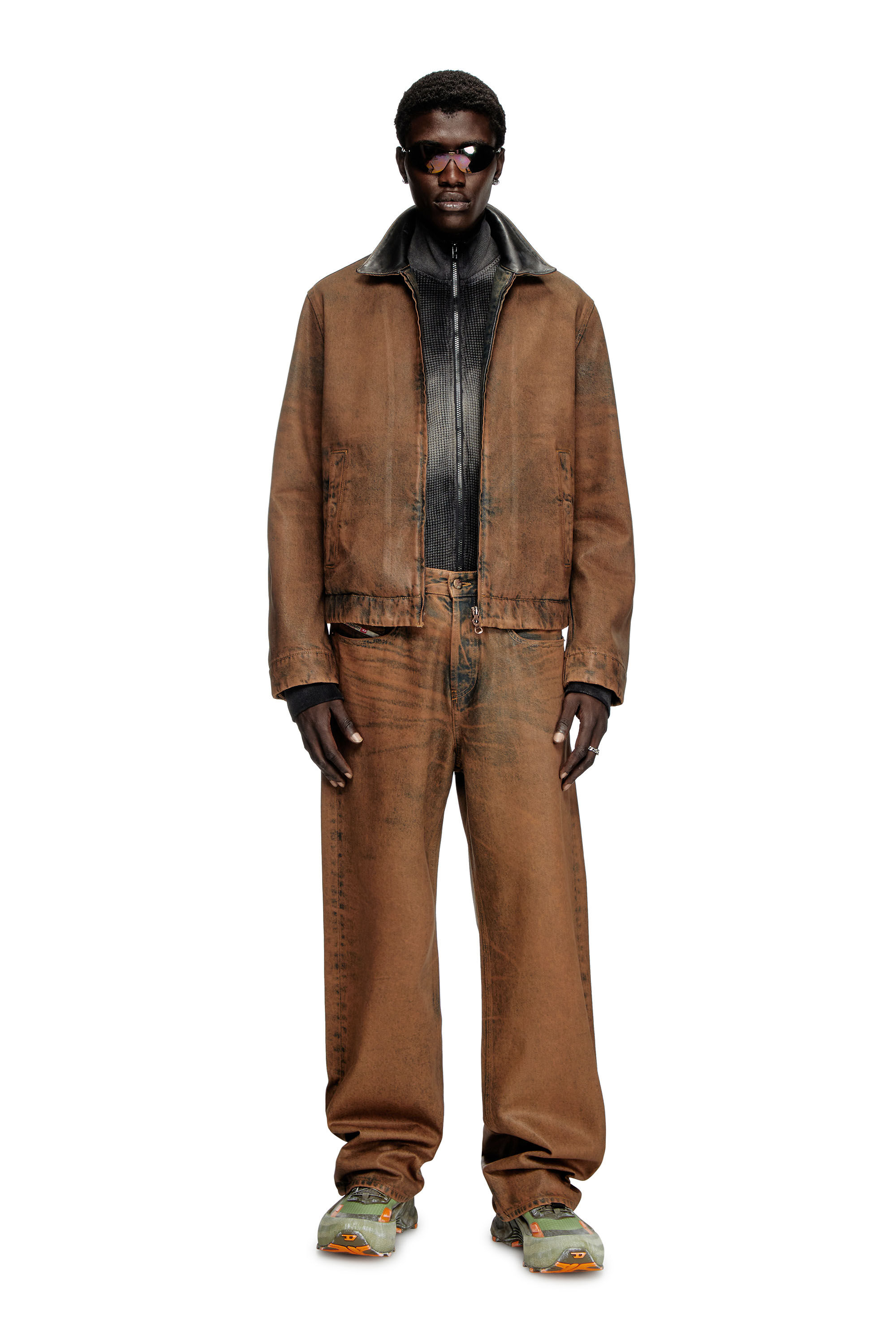 Diesel - Man's Relaxed Jeans 2001 D-Macro 09K82, Brown - 1