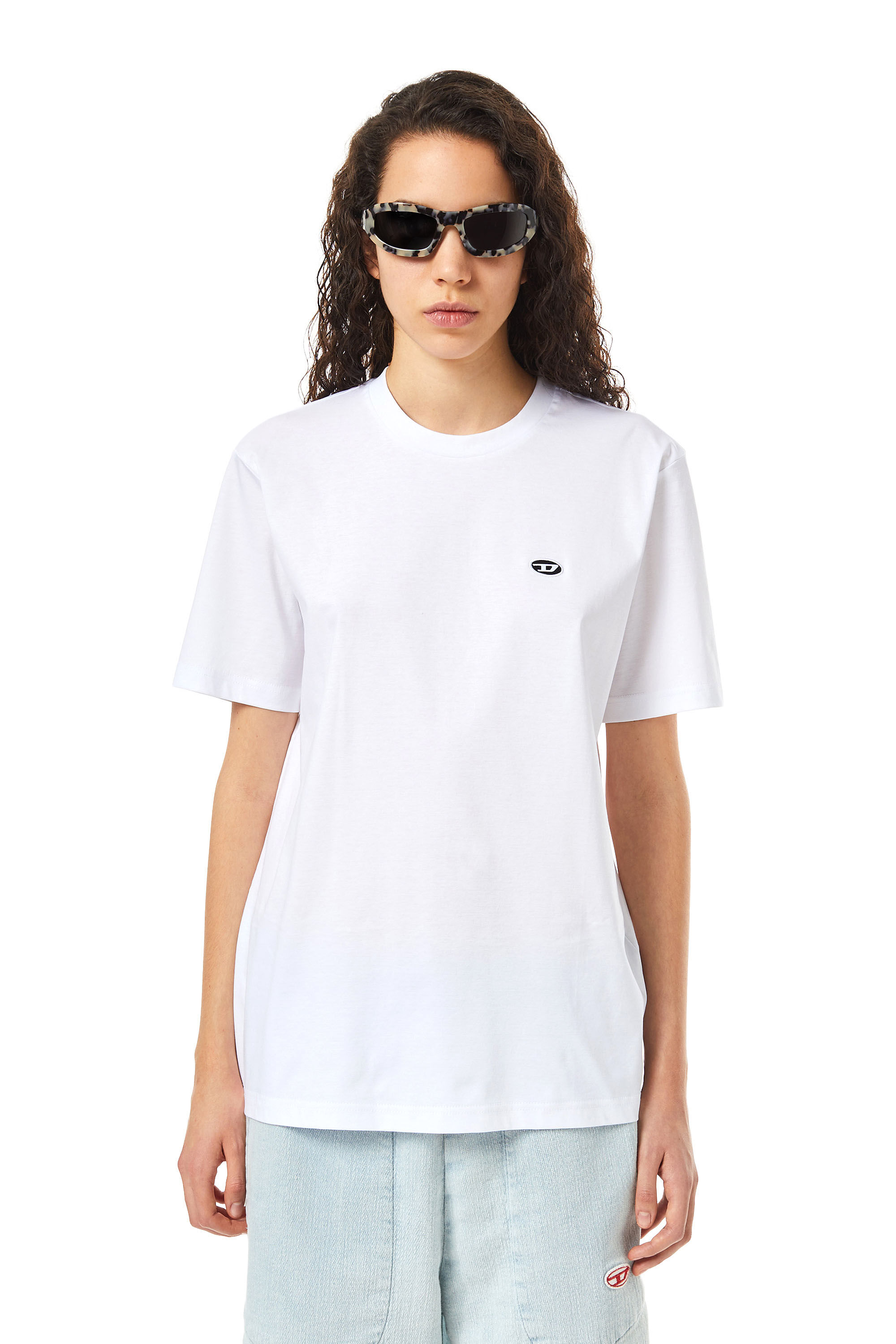 Diesel - T-JUST-DOVAL-PJ, Camiseta con parche ovalado Mujer in Blanco - 3