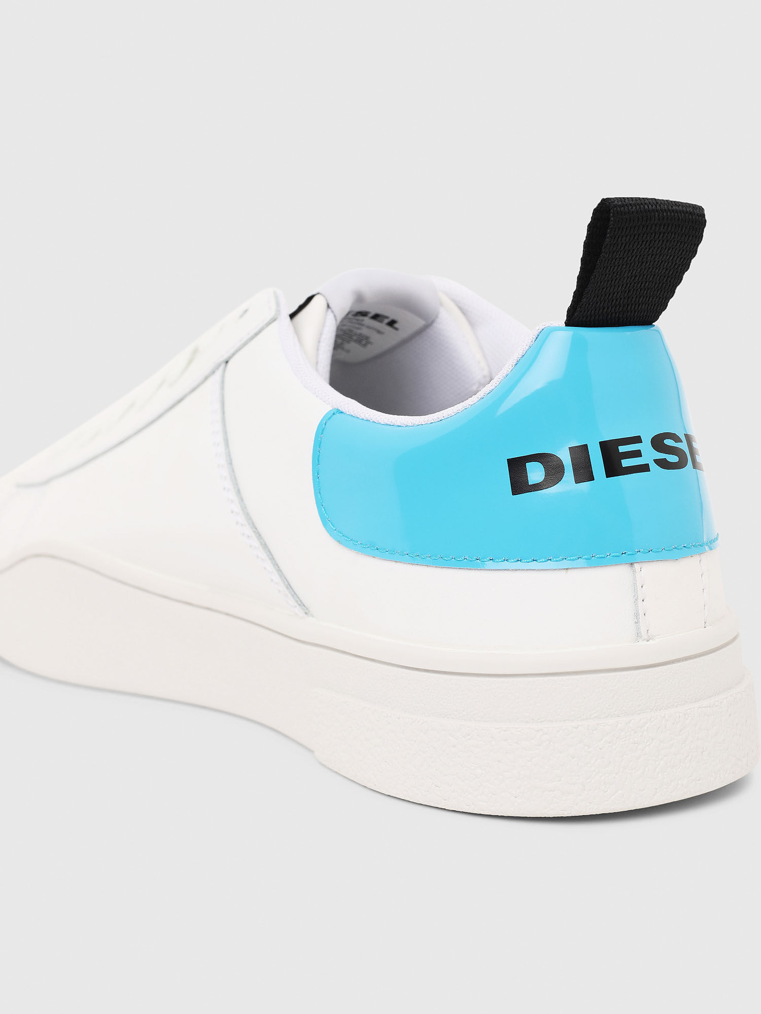 S CLEVER LOW LACE Man Low top sneakers w fluo detail Diesel