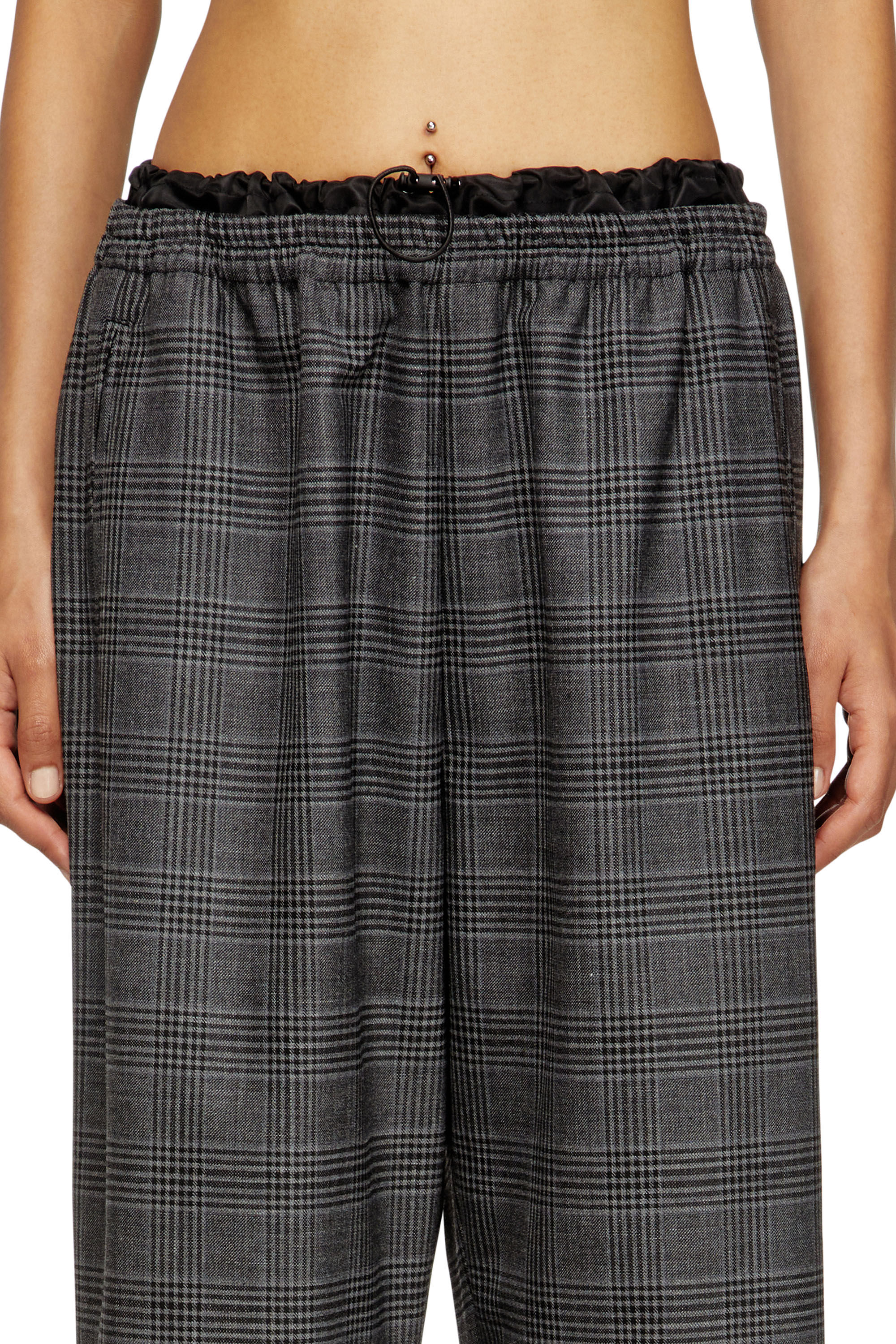 Diesel - P-YRITE, Pantalones de lana con bolsillos de ojal Mujer in Negro - 4