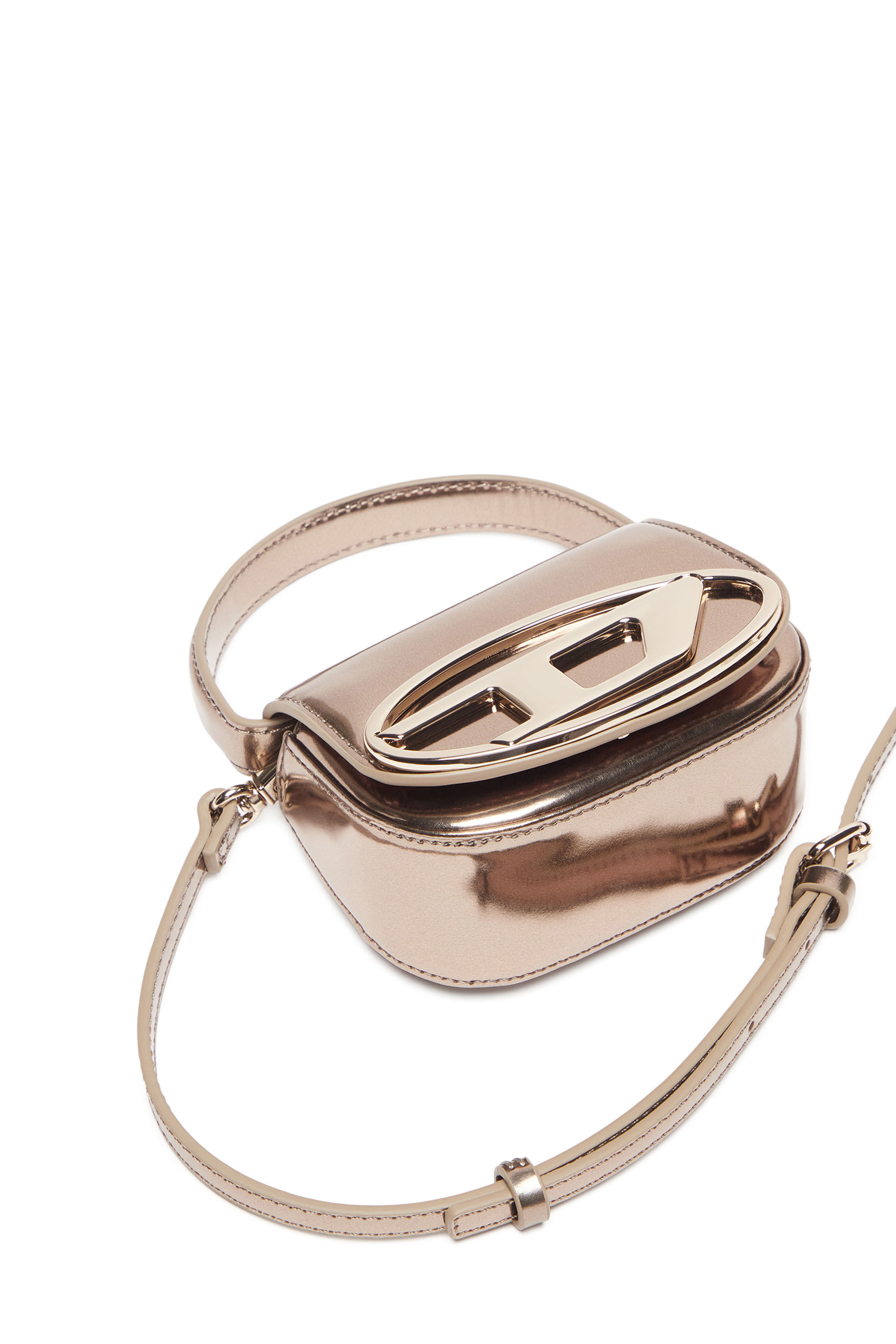 Quay bum bag store