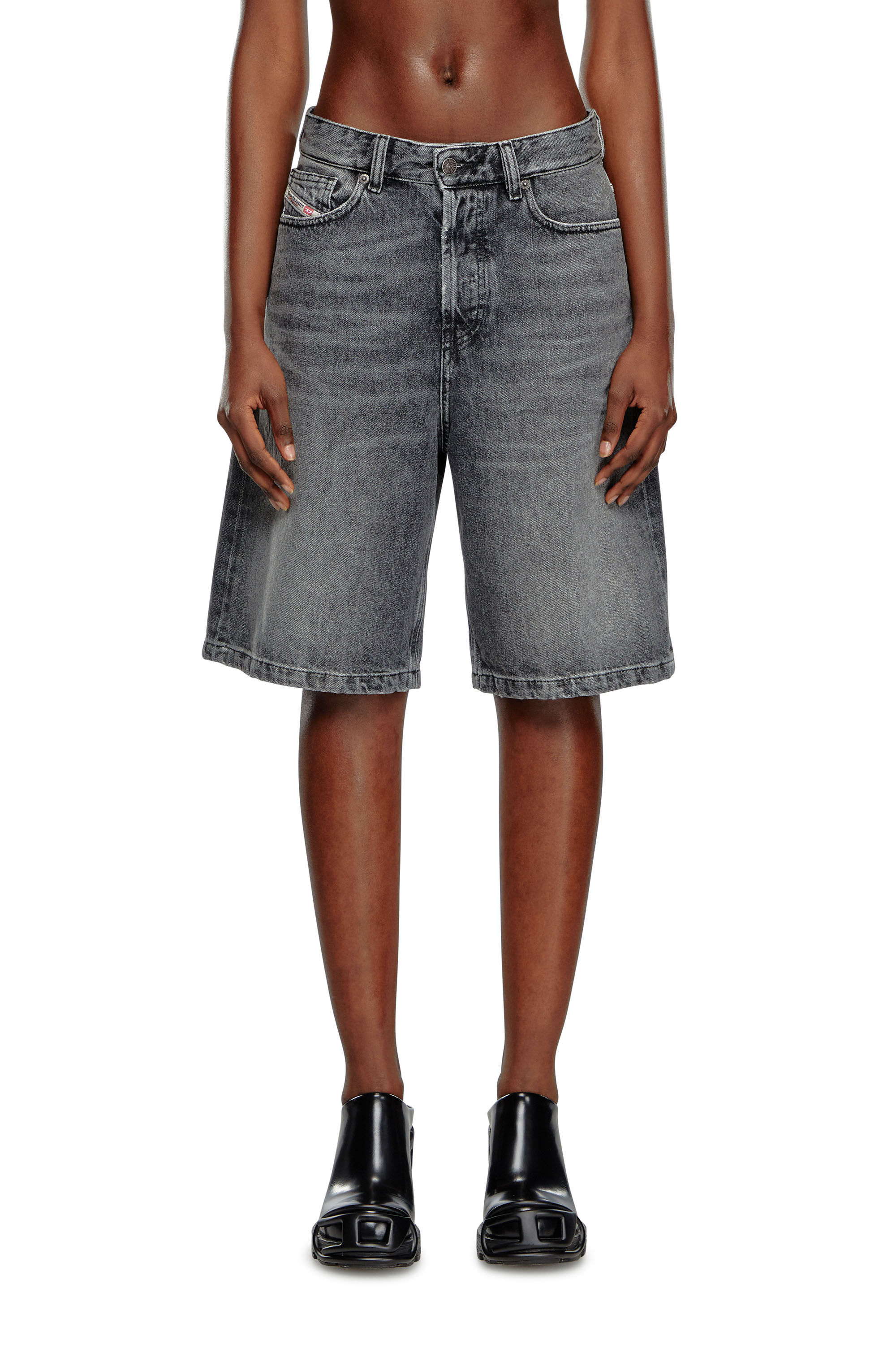 Diesel - DE-SIRE-SHORT, Pantalones cortos en denim de lavado impecable Mujer in Negro - 3