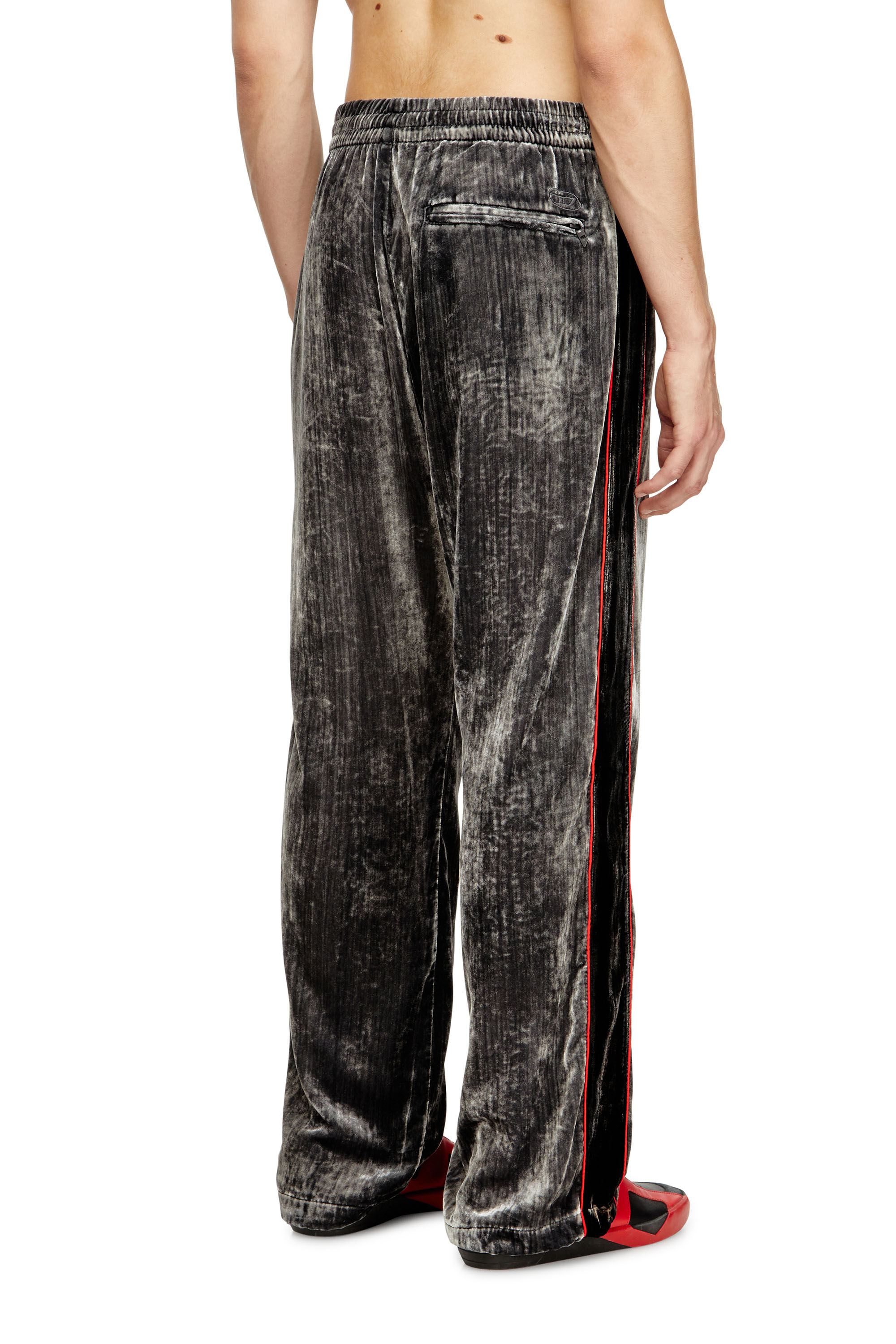 Diesel - P-HAY, Pantalones deportivos de terciopelo tratado Hombre in Gris - 4