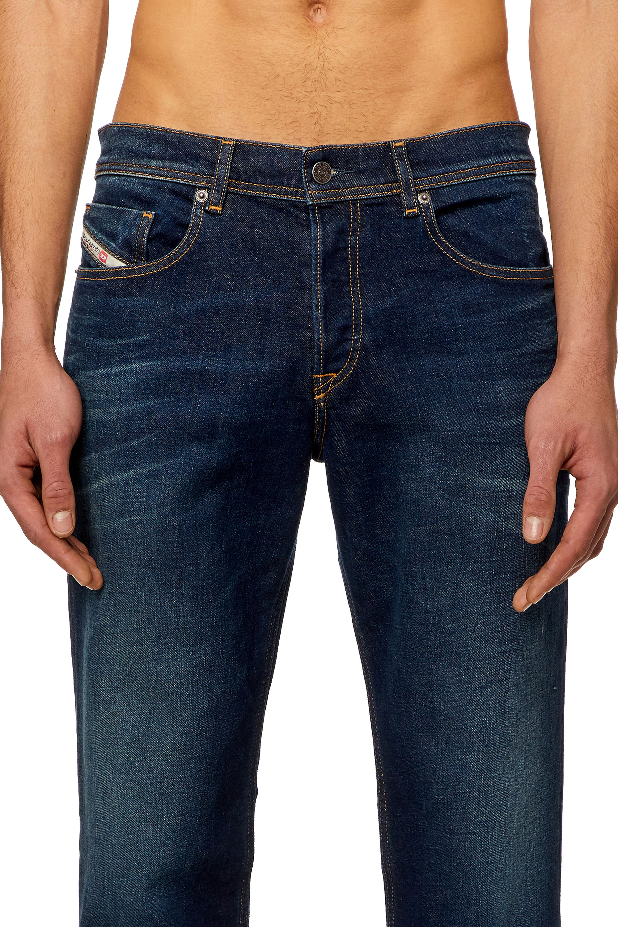 Diesel - Tapered Jeans 2023 D-Finitive 09H38, Azul Oscuro - Image 3