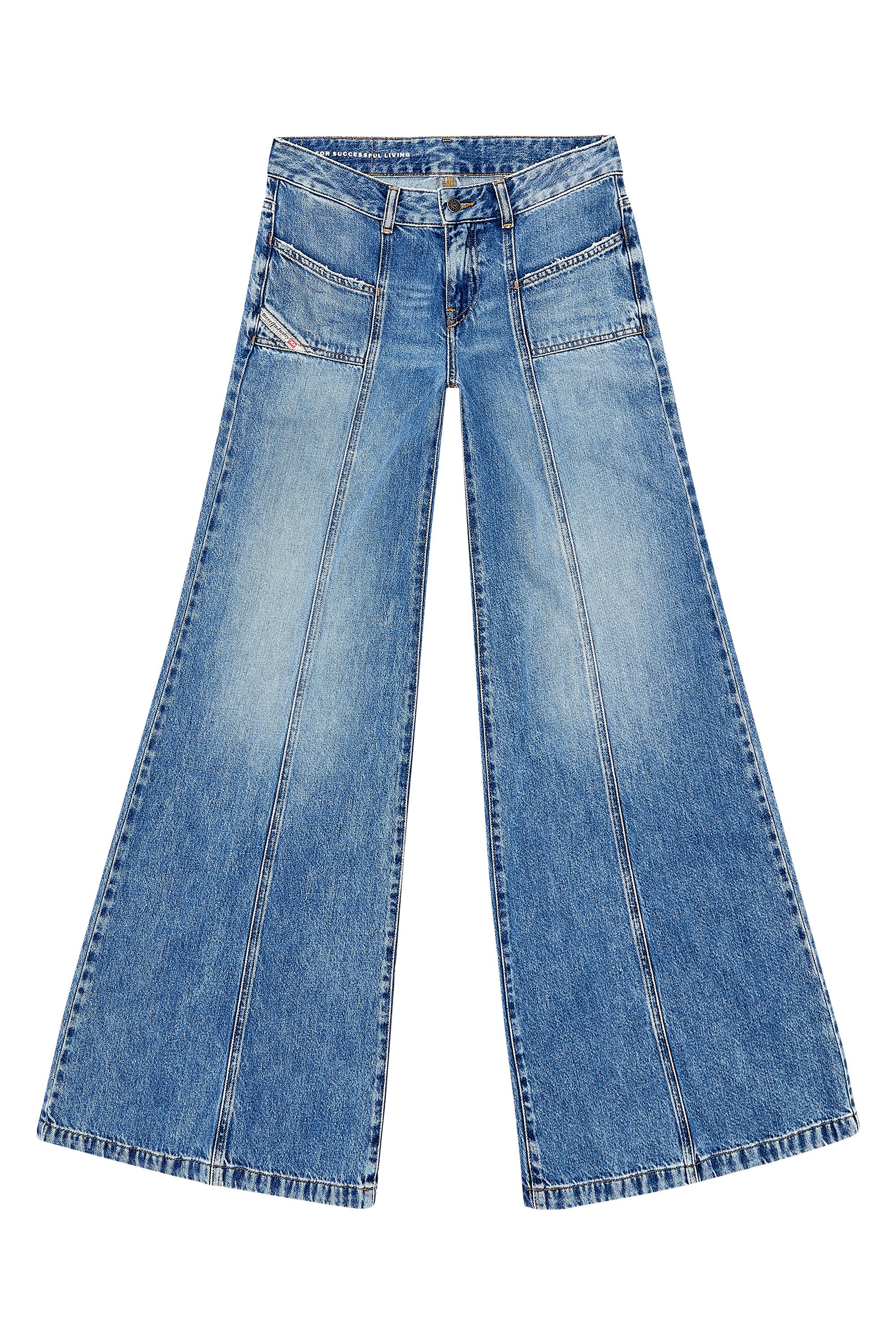 Diesel - Bootcut and Flare Jeans D-Akii 09H95, Azul medio - Image 5