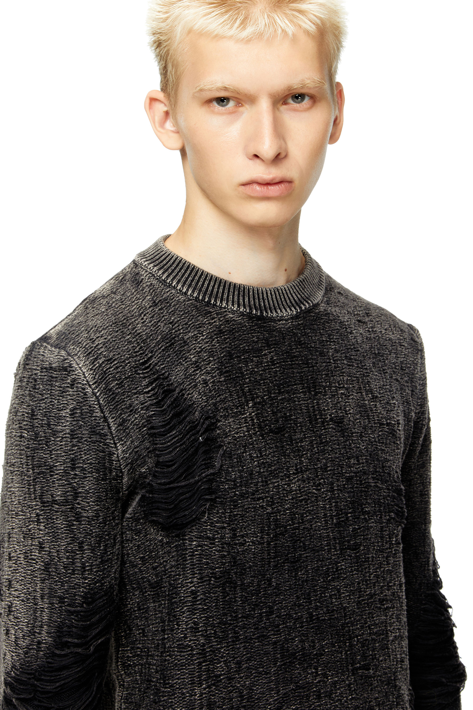 Diesel - K-FJORDI-ROUND, Jersey destruido con hilos flotantes Hombre in Negro - 3