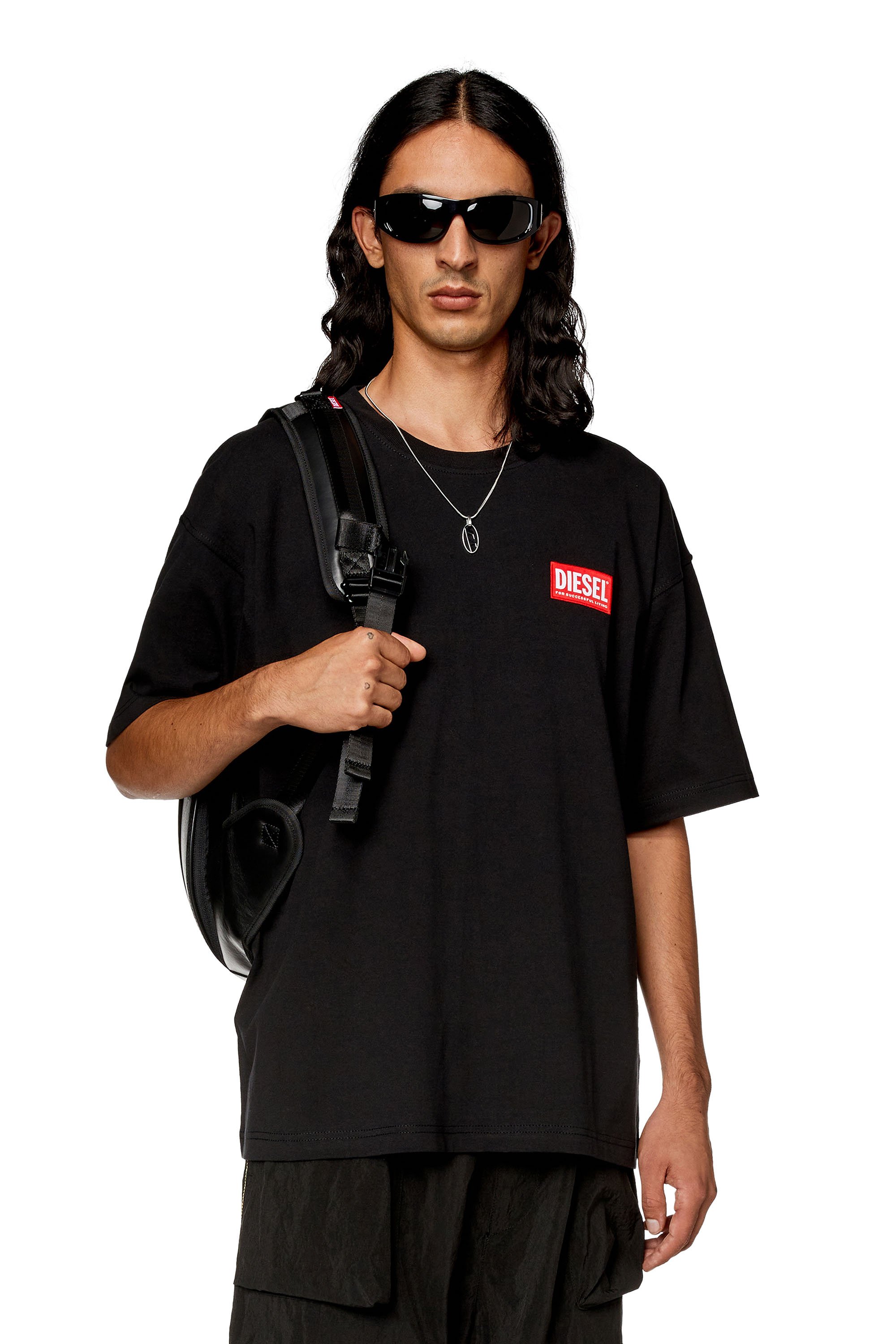 Diesel - T-NLABEL-L1, Hombre Camiseta con parche con logotipo in Negro - Image 1
