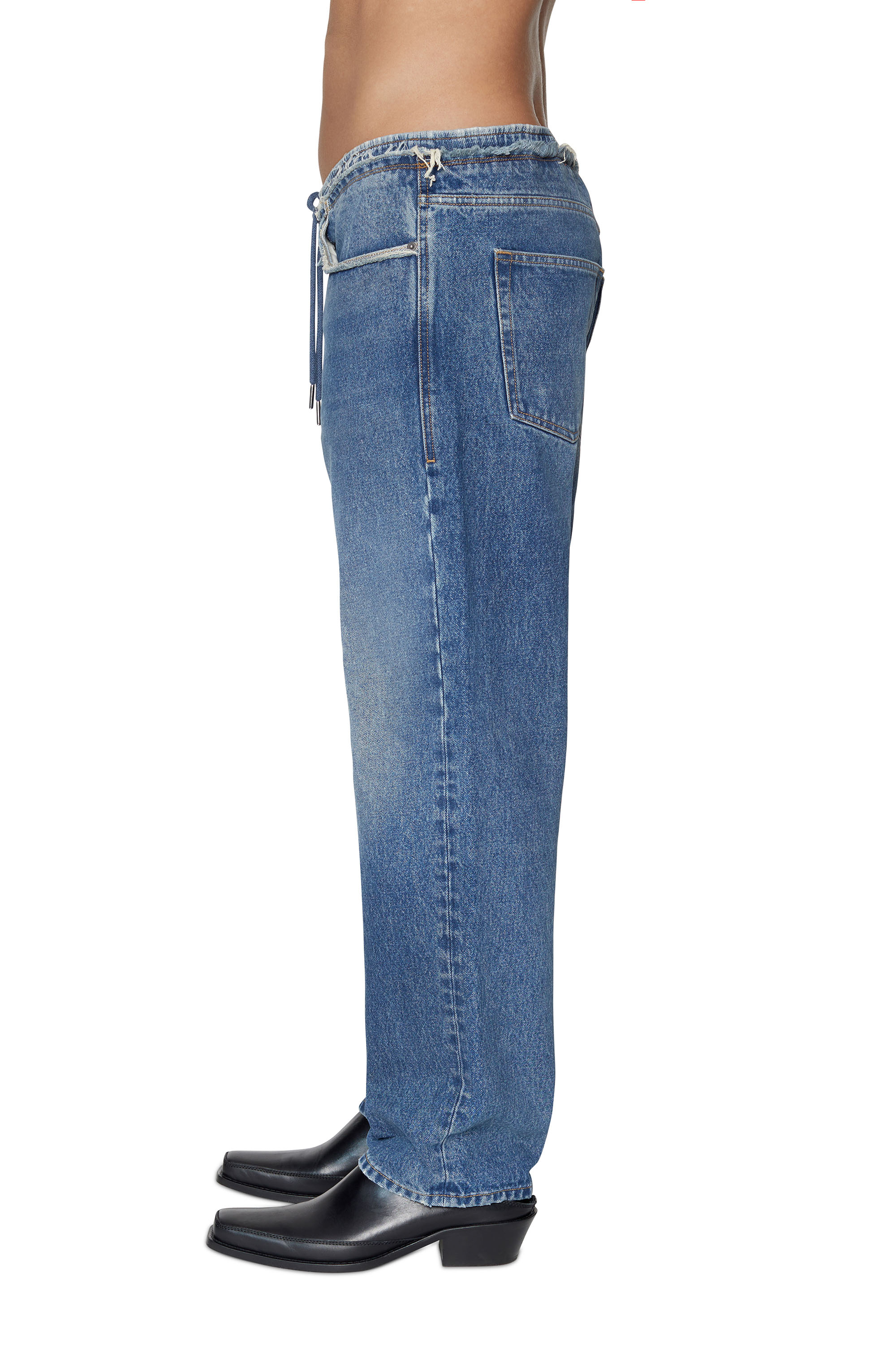 Diesel - D-Sert 007F2 Straight Jeans, Azul medio - Image 4
