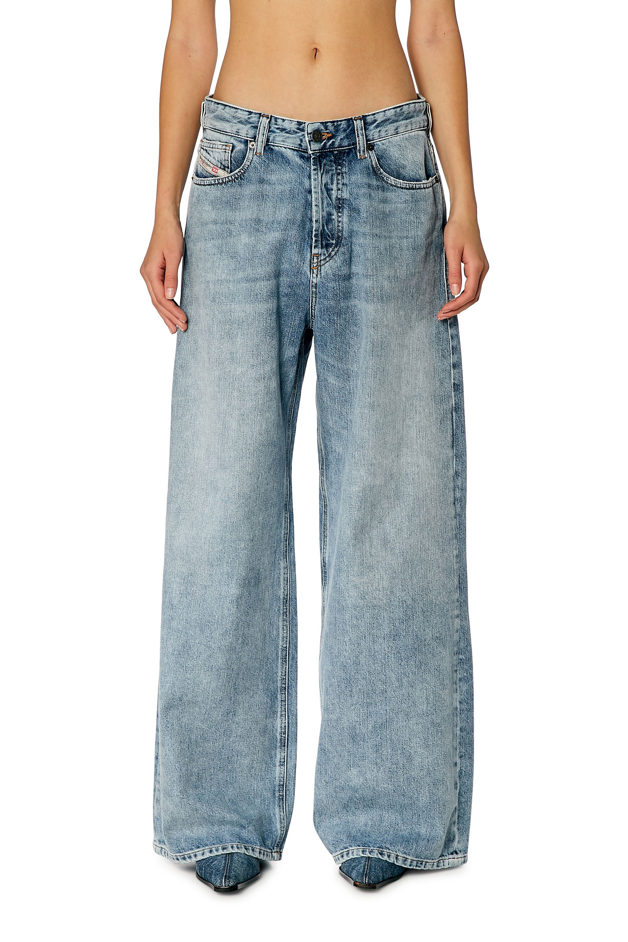 Diesel - Straight Jeans 1996 D-Sire 09H57, Mujer Straight Jeans - 1996 D-Sire in Azul marino - Image 2
