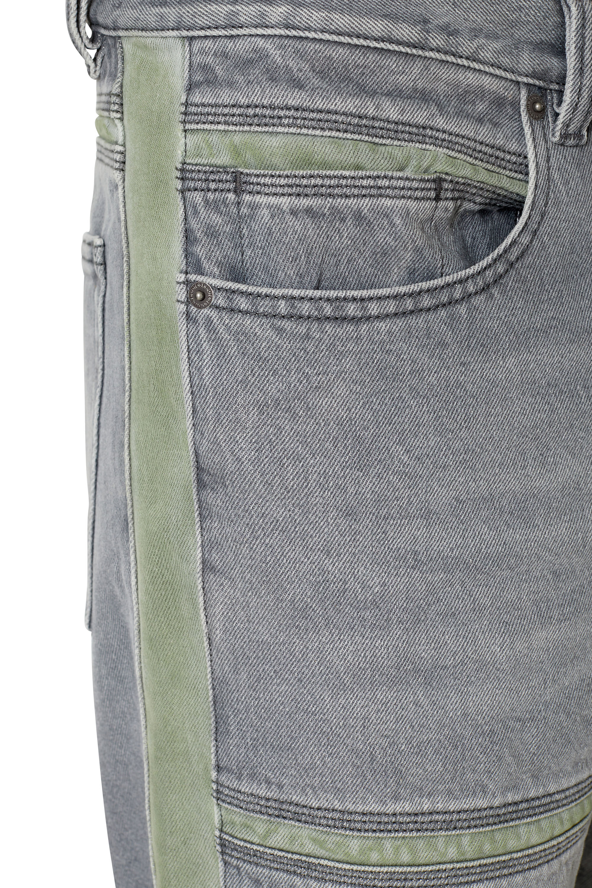 Diesel - D-Mand 007G2 Straight Jeans, Gris Claro - Image 3