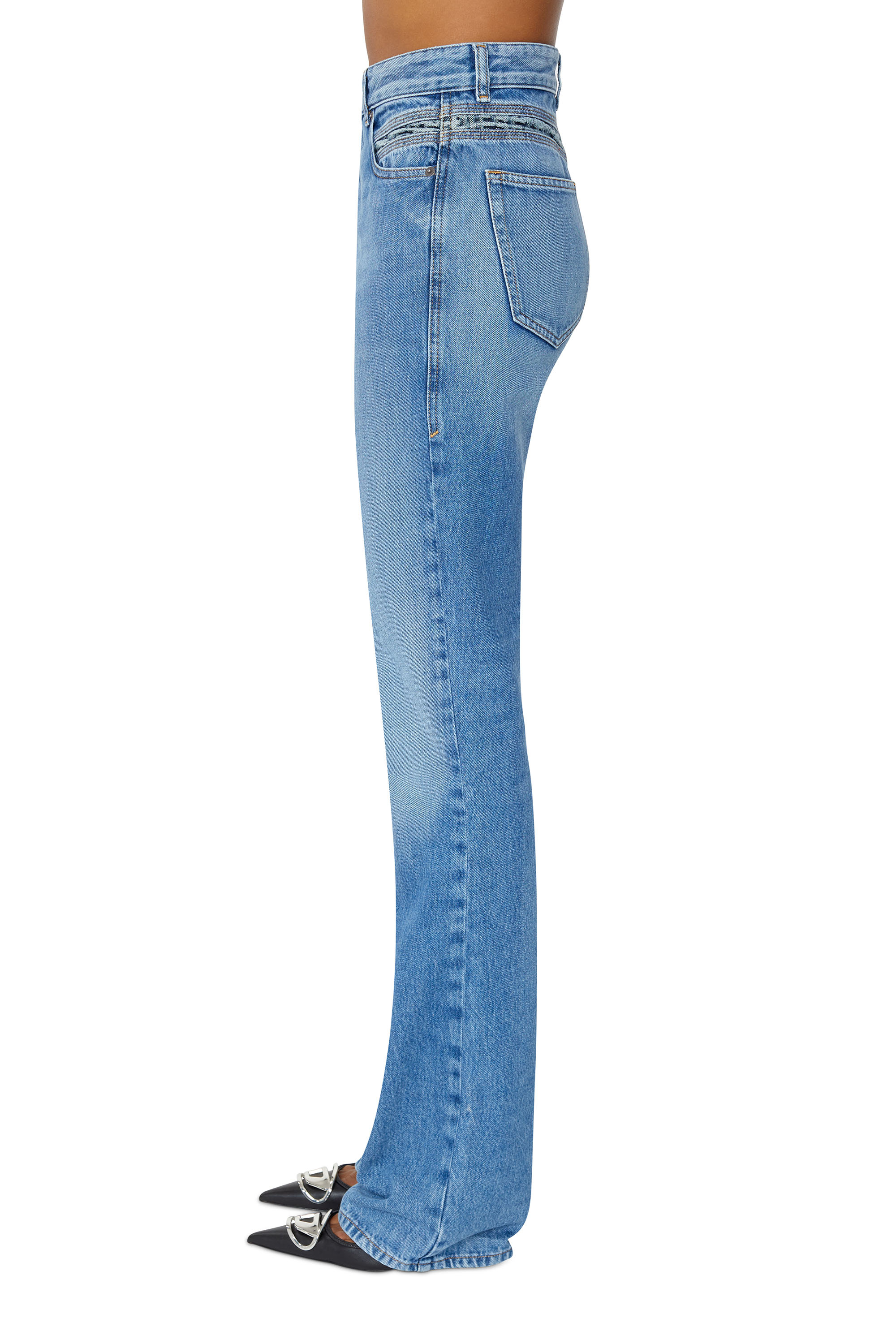 Diesel - D-Escription 09E41 Bootcut and Flare Jeans, Azul medio - Image 4