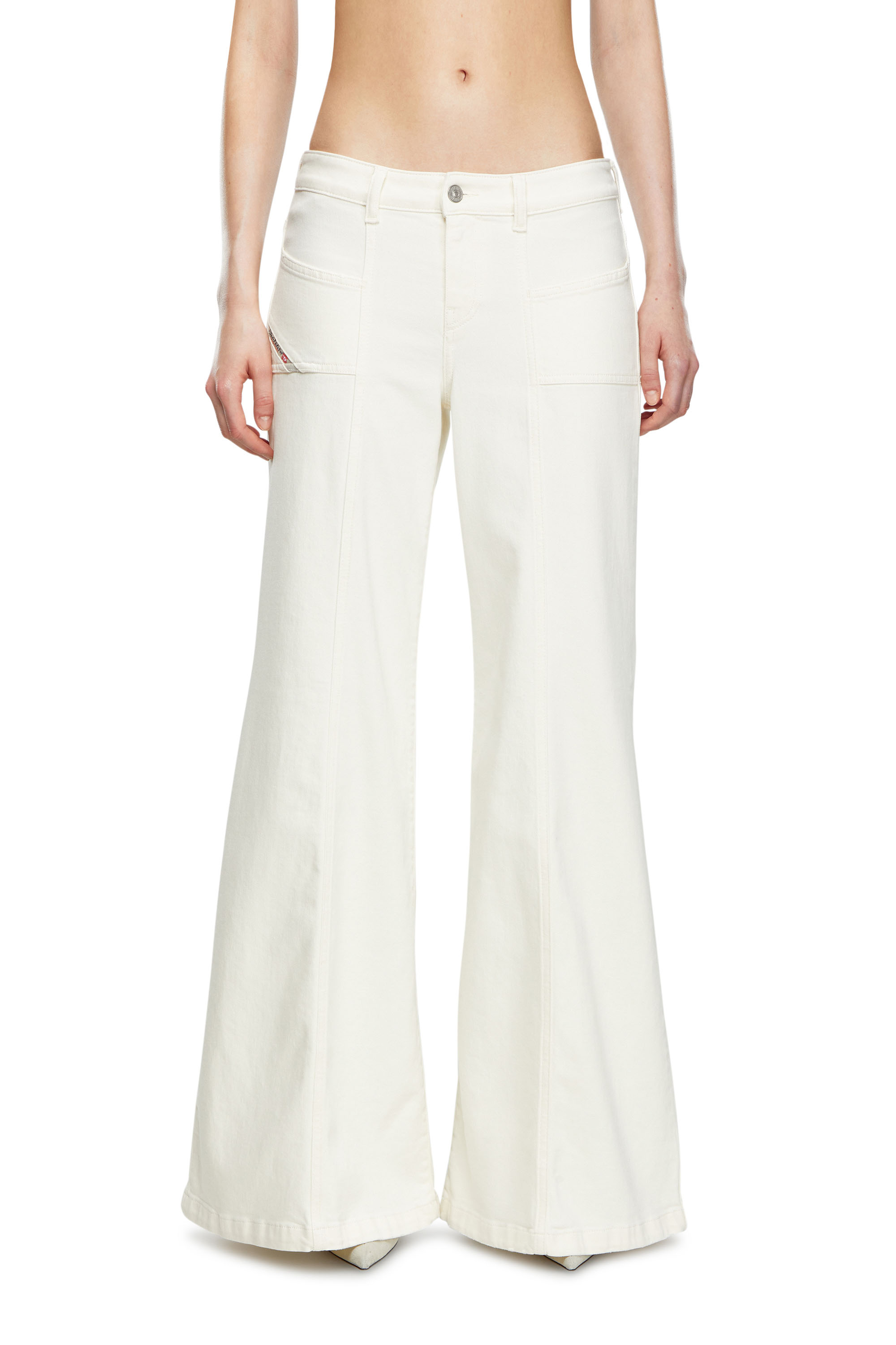 Diesel - Bootcut and Flare Jeans D-Akii 09J68, Blanco - Image 2