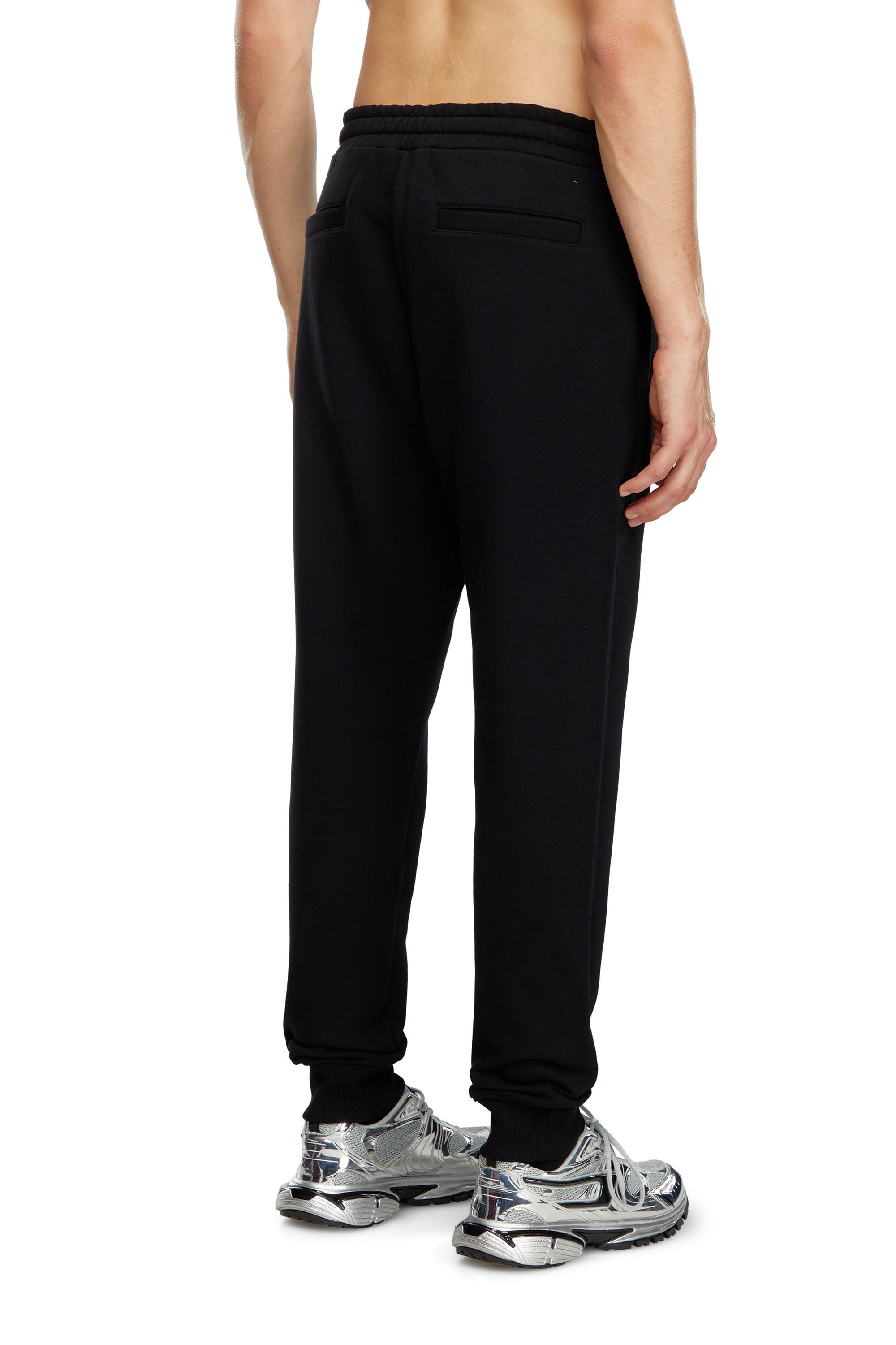 Diesel - P-TARY-DOVAL-PJ, Hombre Pantalones deportivos con parche Oval D in Negro - Image 2
