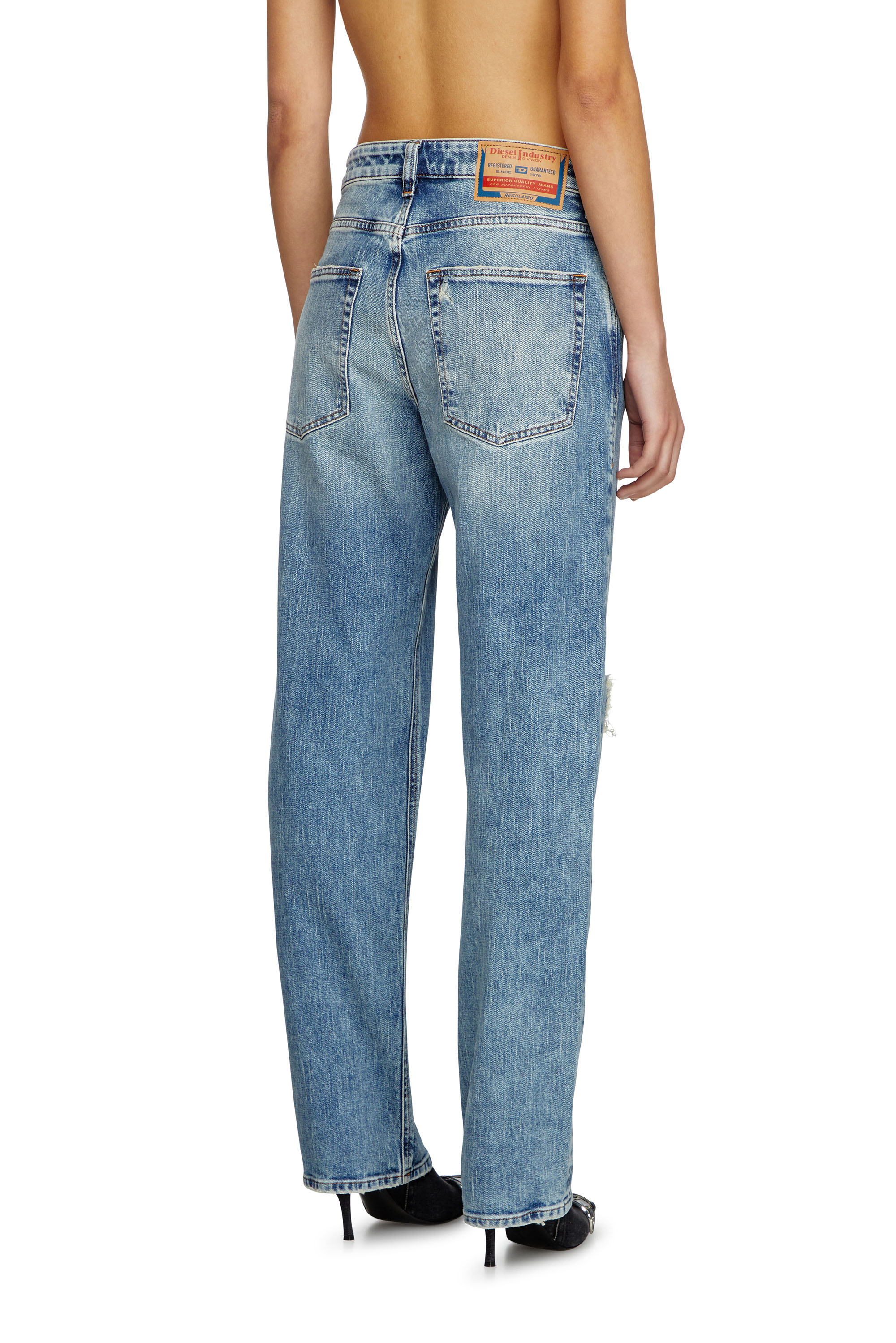 Diesel - Regular Jeans 1988 D-Ark 09L34 Mujer, Azul Claro - 4