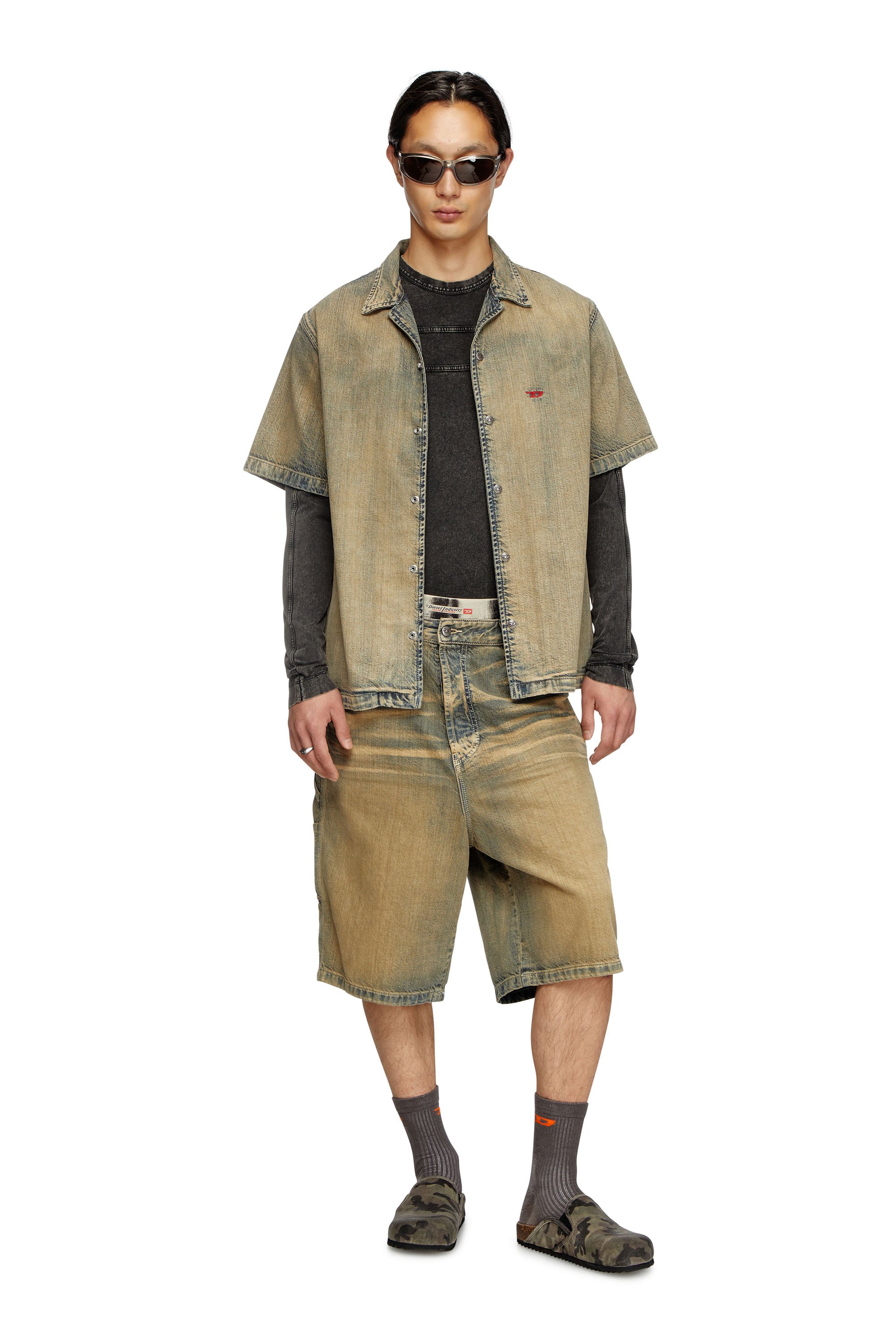 Diesel - D-LIVERY-SHORT, Man's Utility shorts in gold-brush denim in Brown/Blue - 4