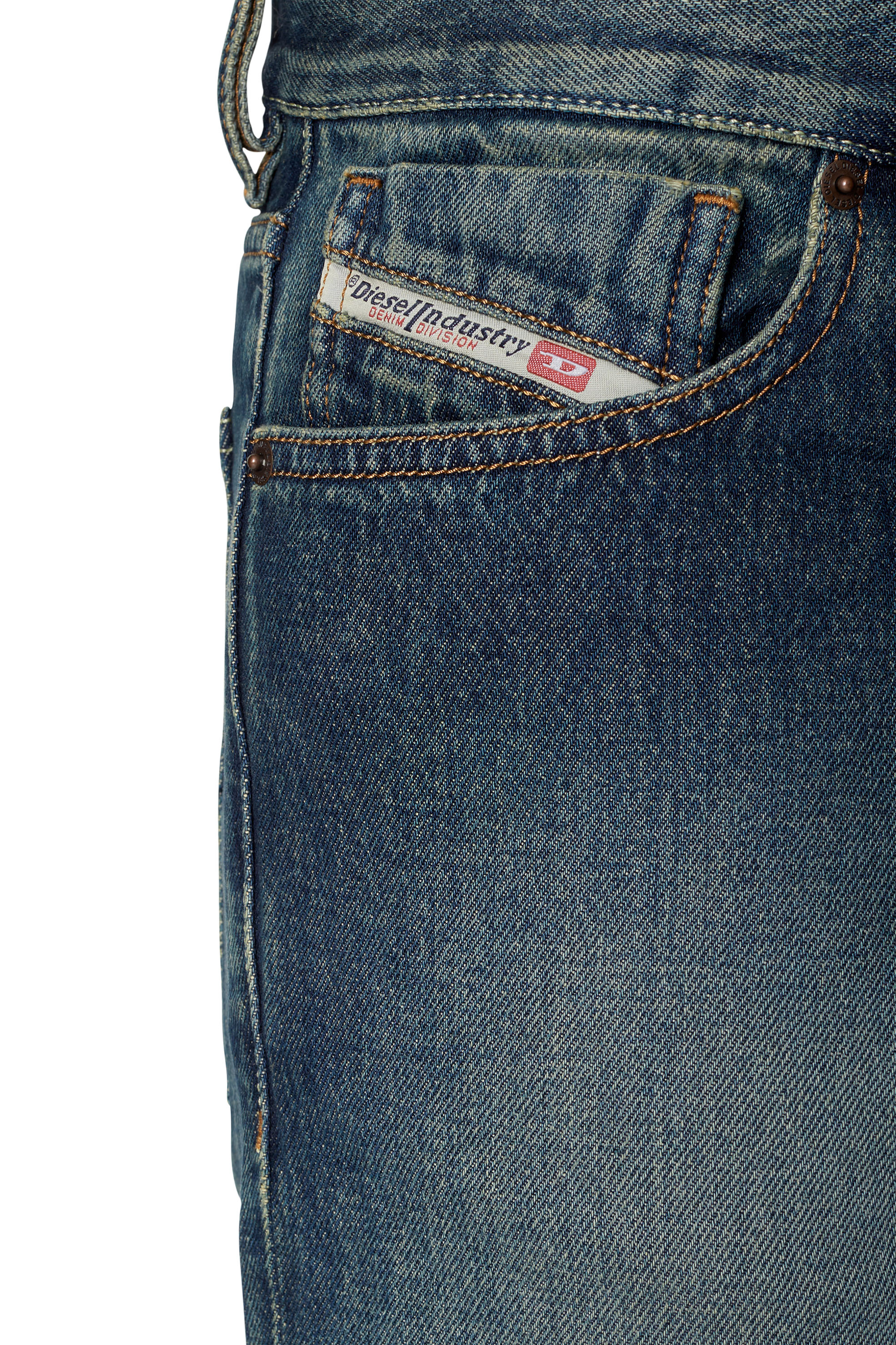 Diesel - 1995 D-SARK 09C04 Straight Jeans, Azul Oscuro - Image 4