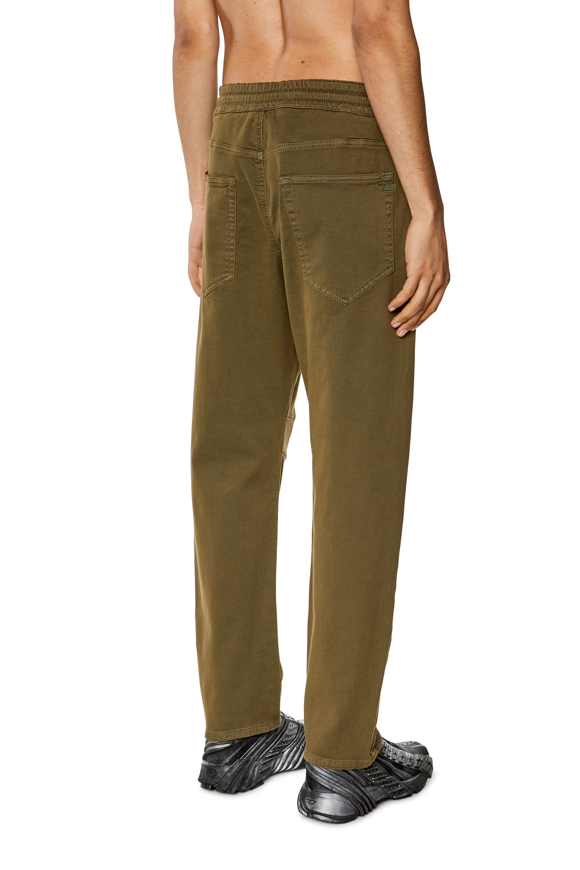 Diesel - Man Tapered 2040 D-Amage Joggjeans® 068DY, Military Green - Image 2