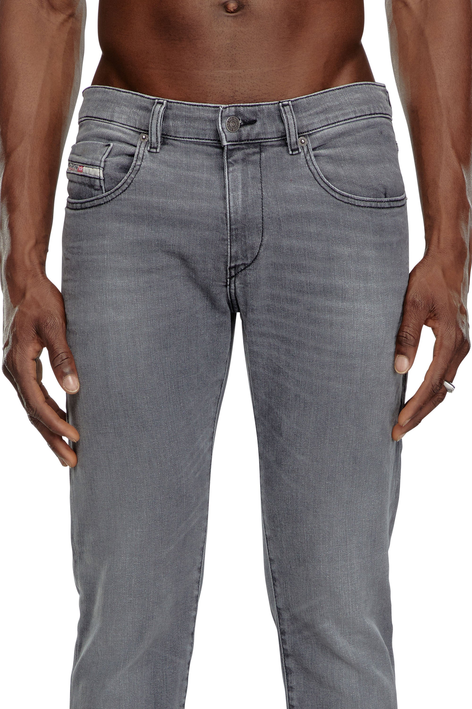 Diesel - Slim Jeans 2019 D-Strukt 0GRDK, Hombre Slim Jeans - 2019 D-Strukt in Gris - Image 5