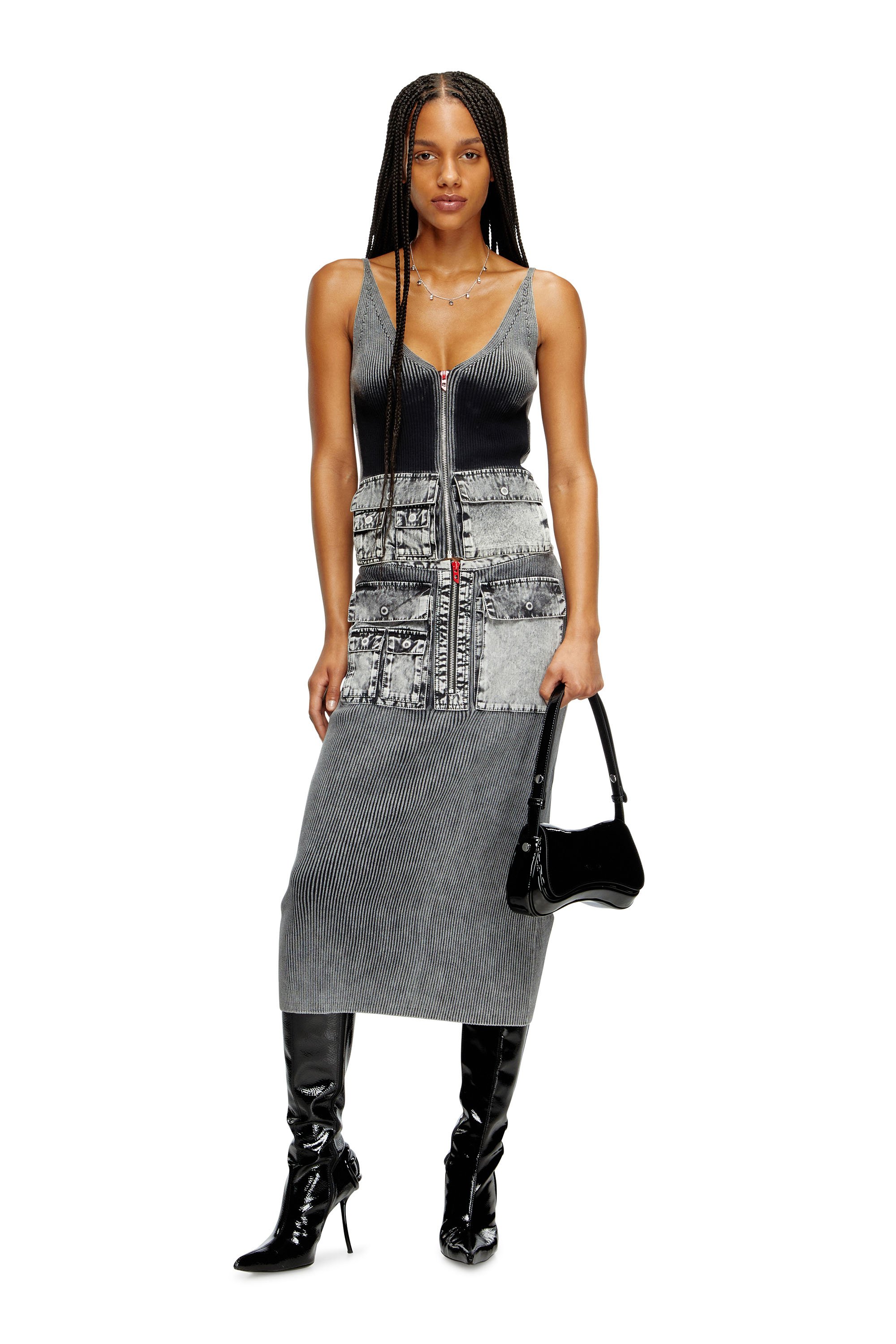Diesel - M-MELLY, Camiseta tejida con tirantes y bolsillos cargo de denim Mujer in Gris - 2