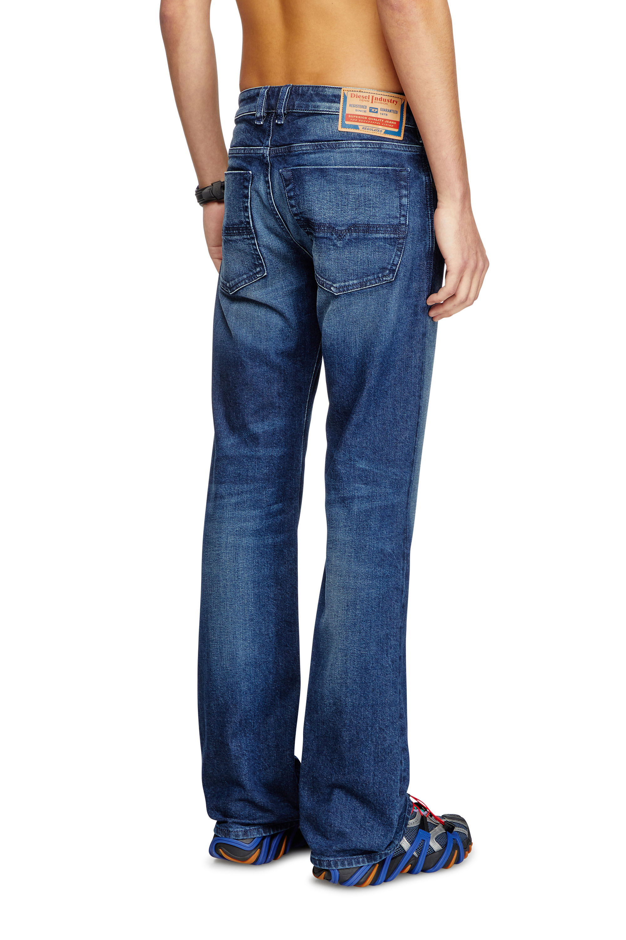 Diesel - Bootcut Jeans 2007 Zatiny 09L51 Hombre, Azul Oscuro - 4