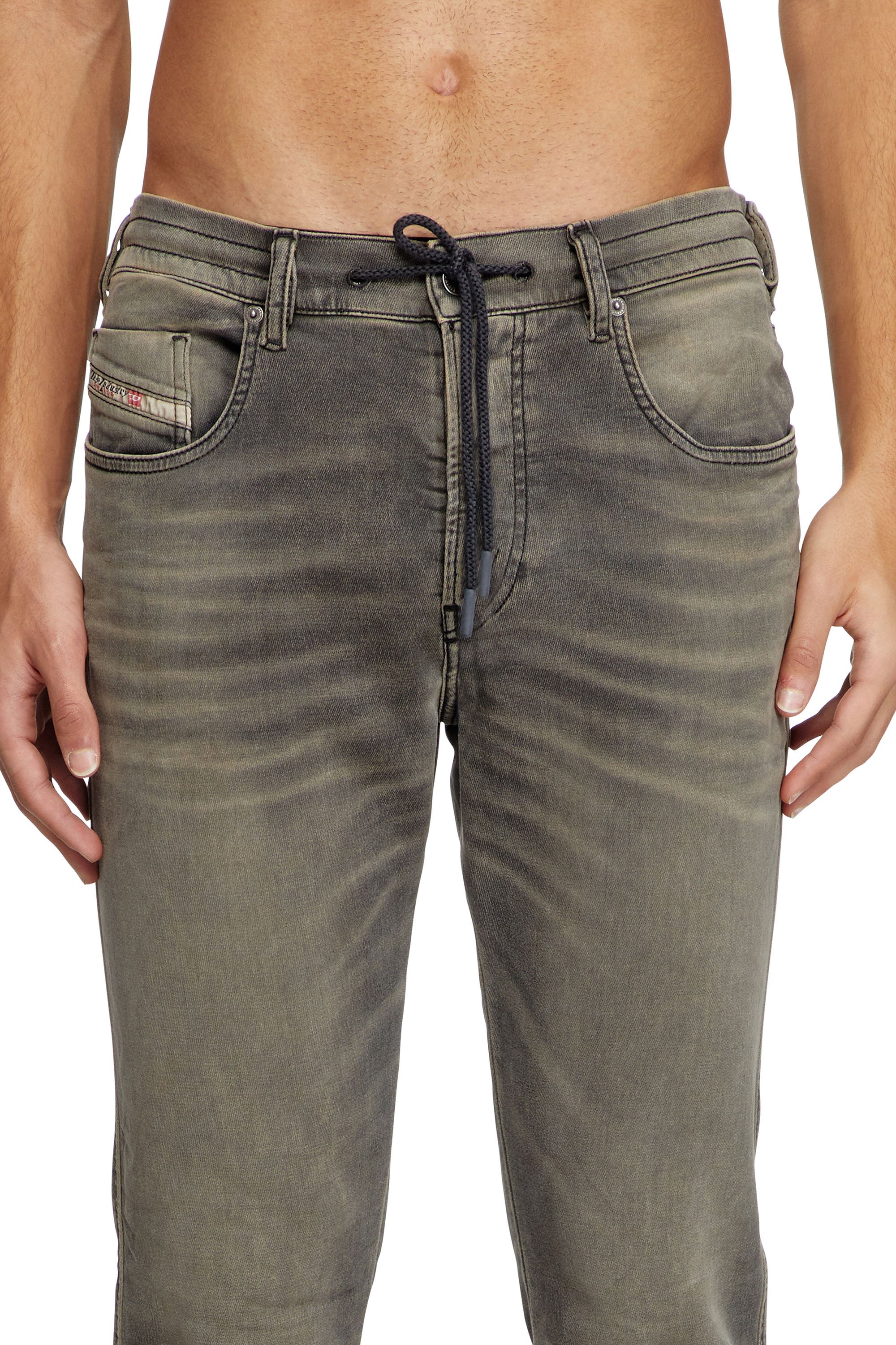 Diesel - Man's Slim 2060 D-Strukt Joggjeans® 068PD, Light Grey - 3