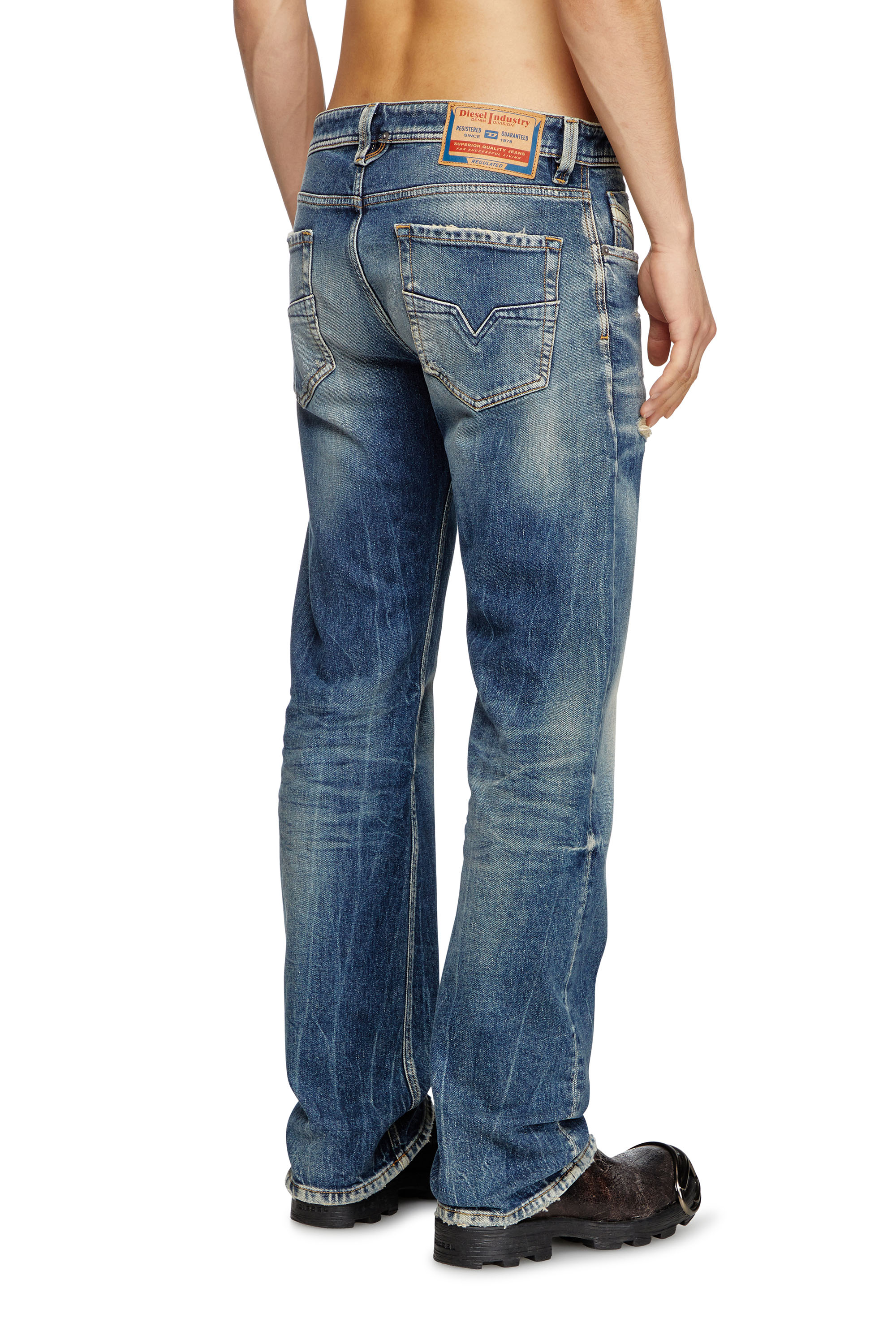 Diesel - Man's Regular Jeans 1985 Larkee 007Y6, Dark Blue - 3