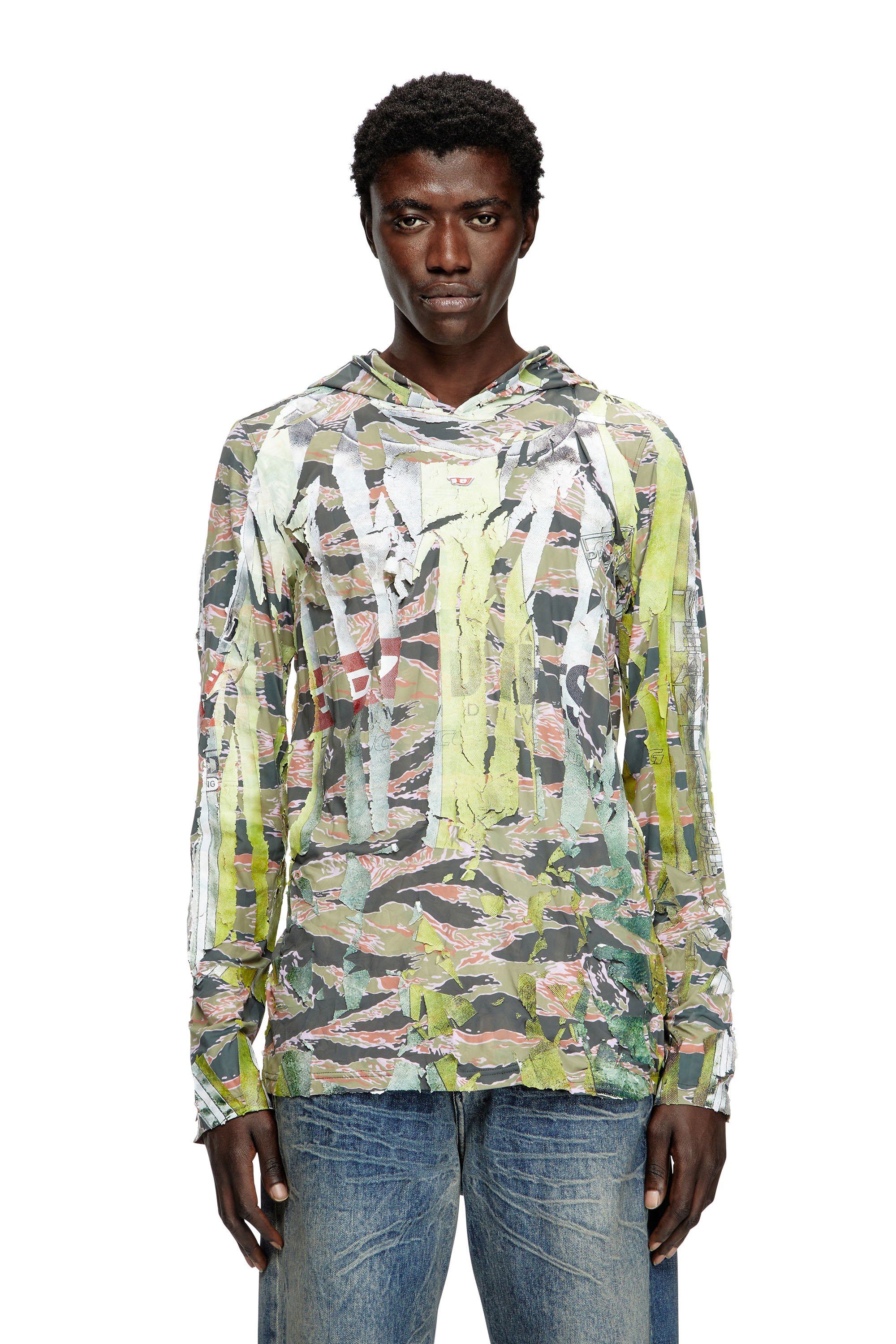 Diesel - T-GILLIS, Sudadera de camuflaje con capucha y sobreimpresión agrietada Unisex in Multicolor - 1