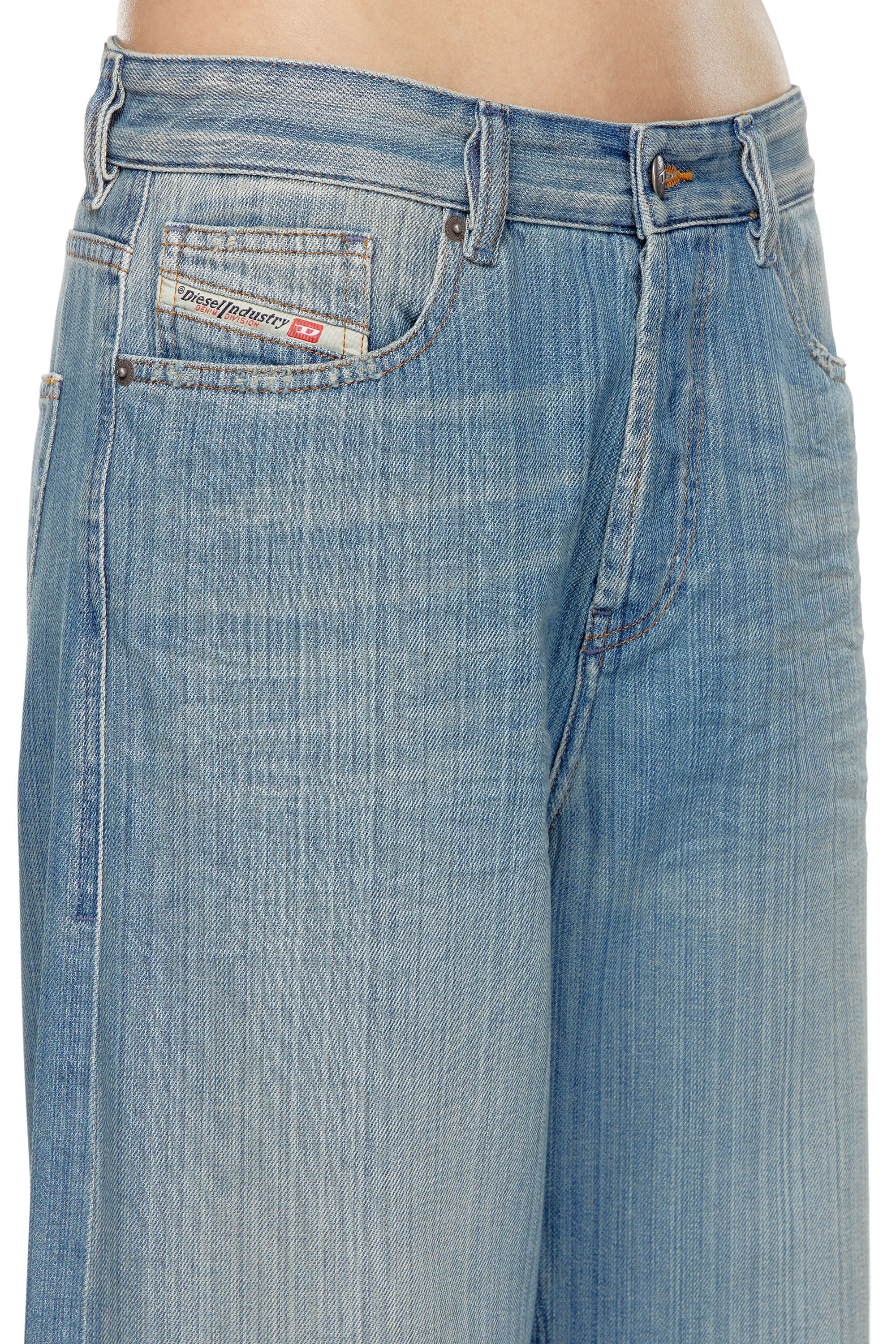 Diesel - Straight Jeans 1996 D-Sire 09J87, Mujer Straight Jeans - 1996 D-Sire in Azul marino - Image 4
