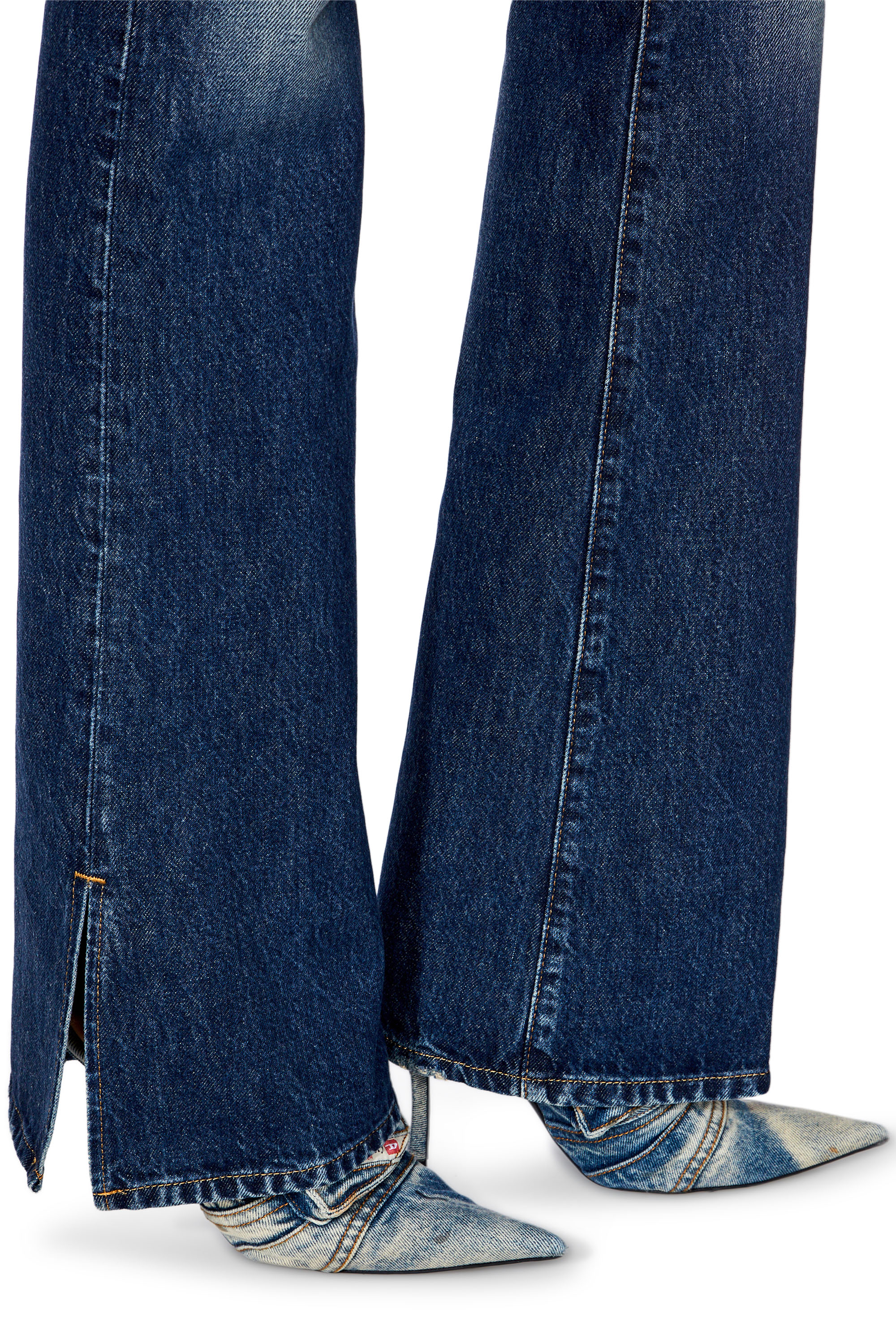Diesel - Bootcut and Flare Jeans 1969 D-Ebbey 09G92, Azul Oscuro - Image 4