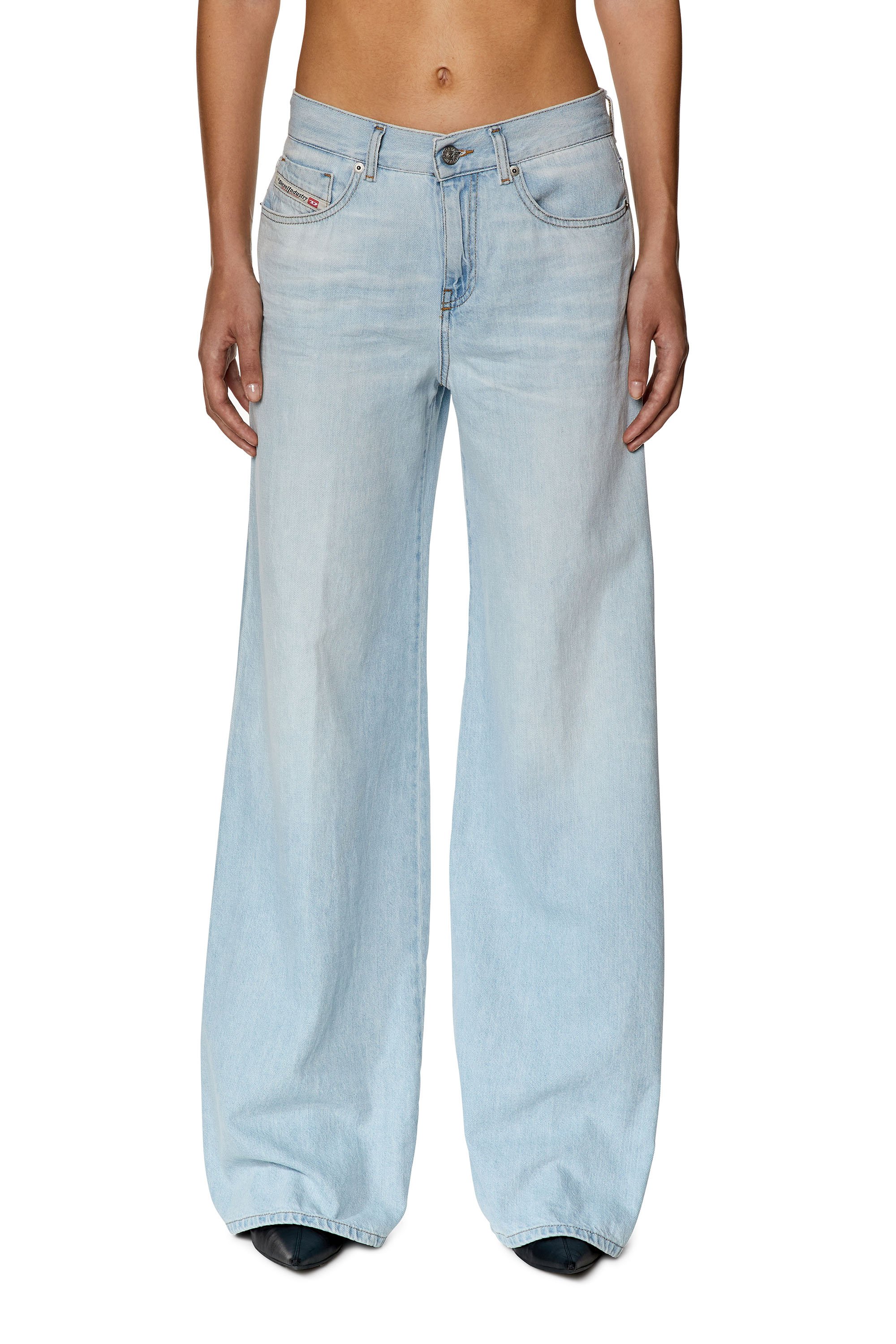 Diesel - Bootcut and Flare Jeans 1978 D-Akemi 068ES, Azul Claro - Image 1