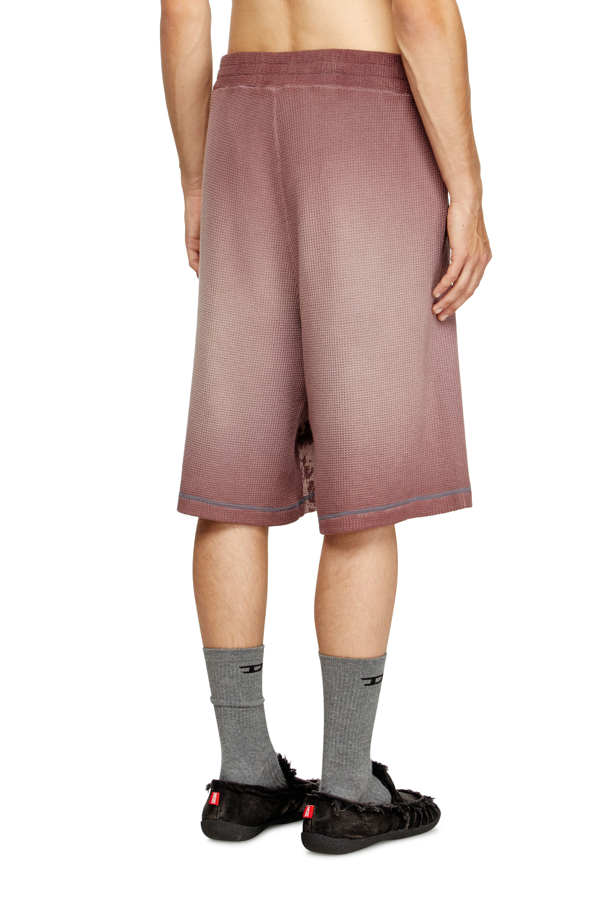 Diesel - P-WARKY-SHORT, Pantalones cortos de gofre con estampado medieval Hombre in ToBeDefined - 3