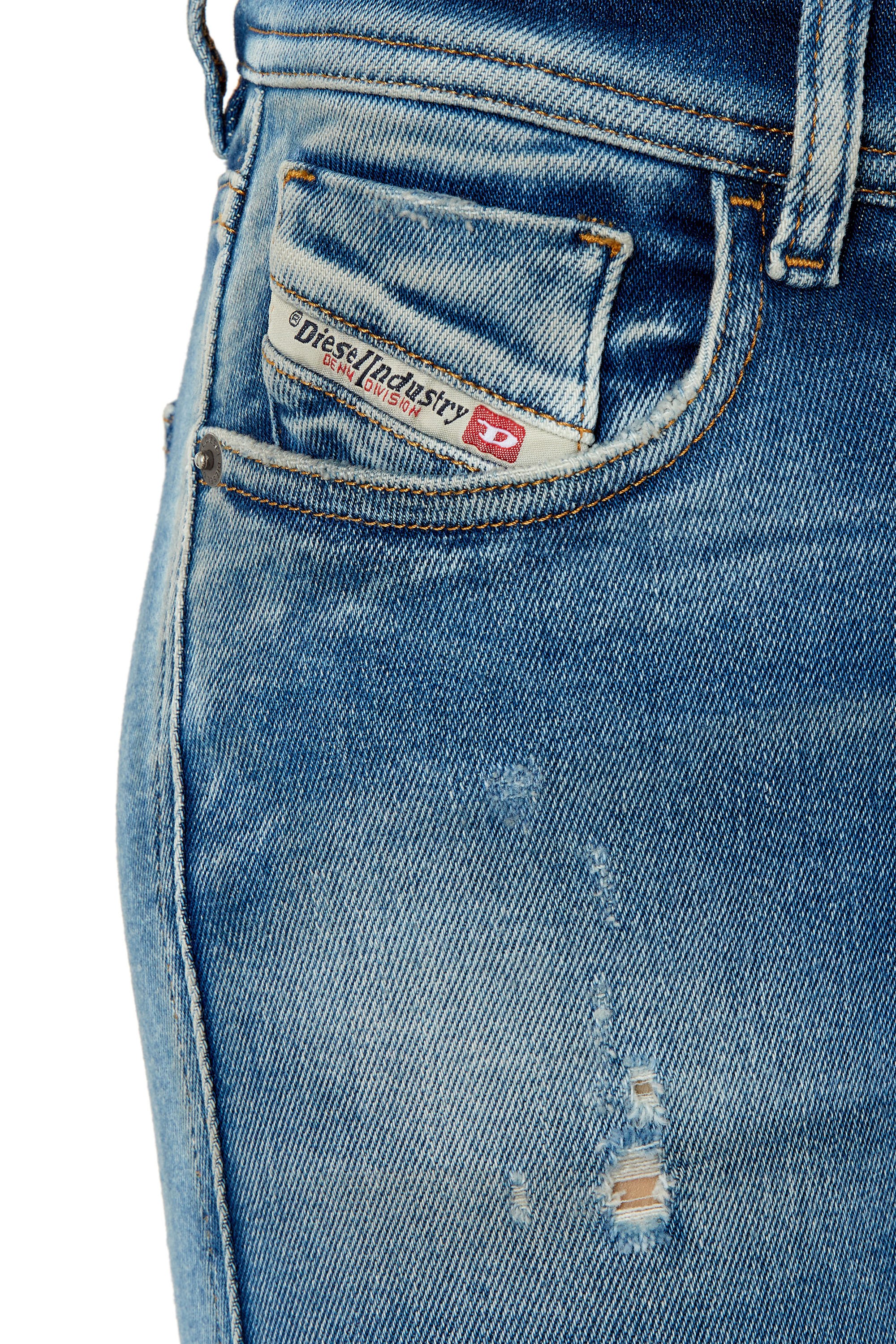 Diesel - 2017 SLANDY 09E91 Super skinny Jeans, Azul Claro - Image 4