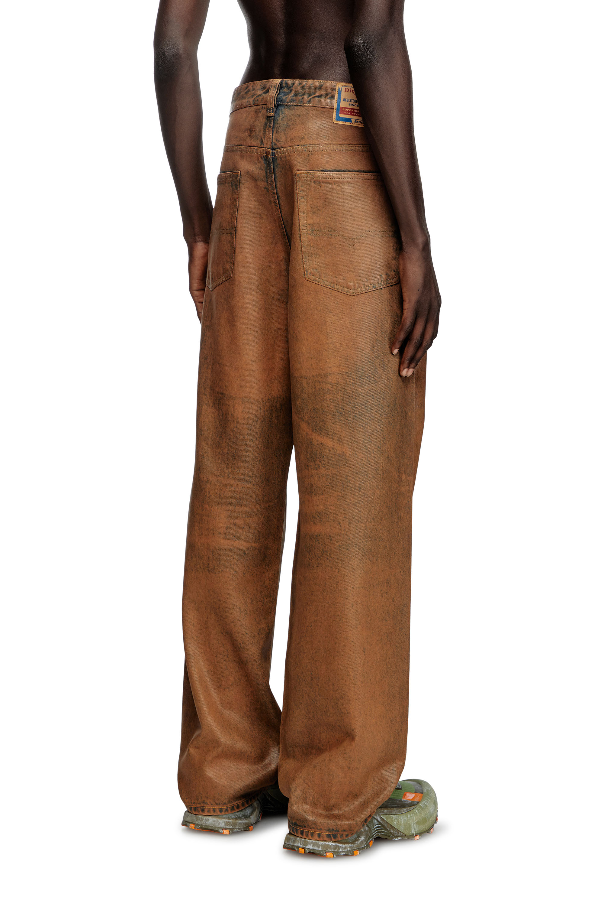 Diesel - Man's Relaxed Jeans 2001 D-Macro 09K82, Brown - 3