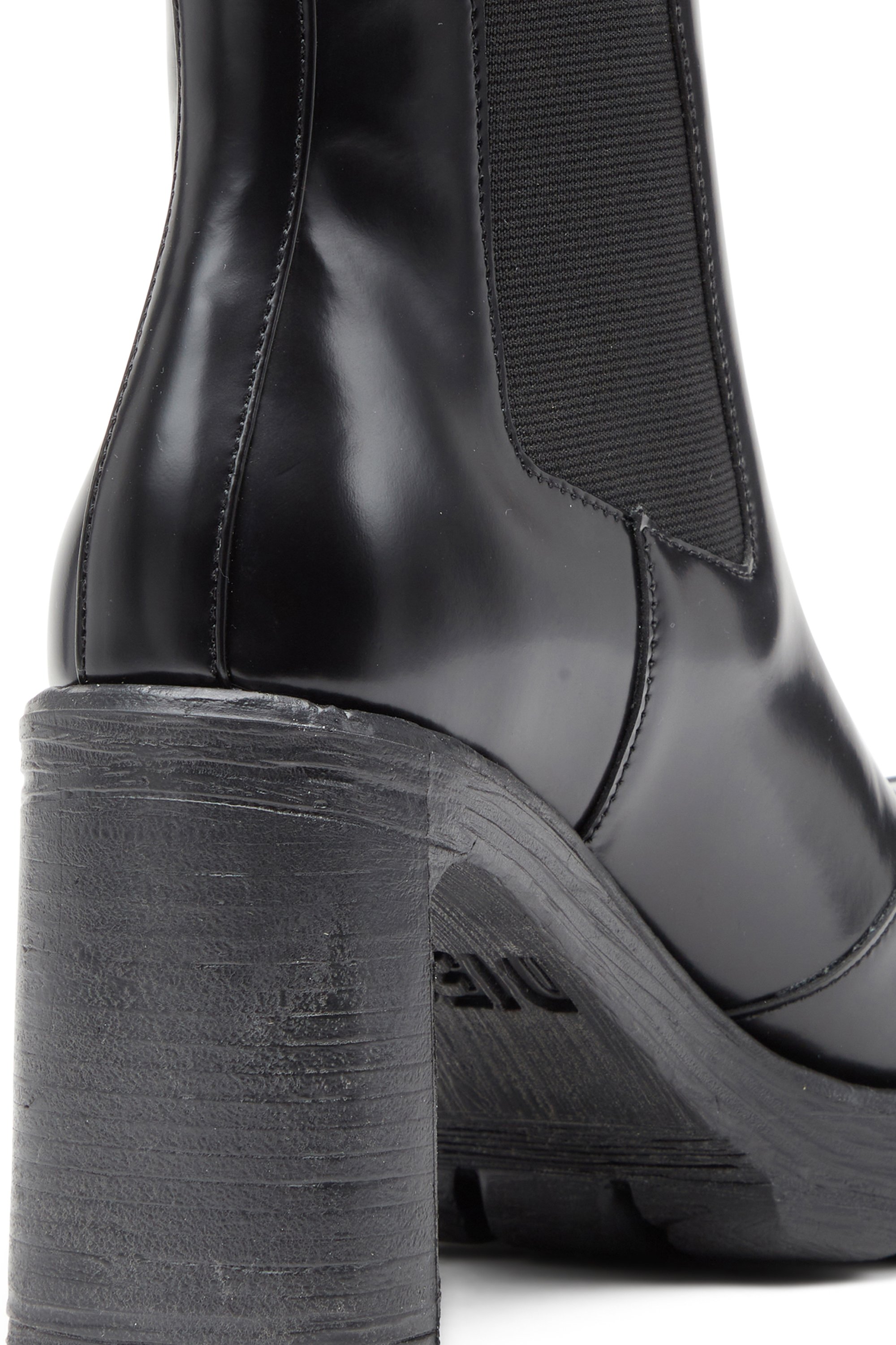 Diesel - D-HAMMER CH D W, Woman D-Hammer-High-heel boots with Oval D plaque in Black - Image 4
