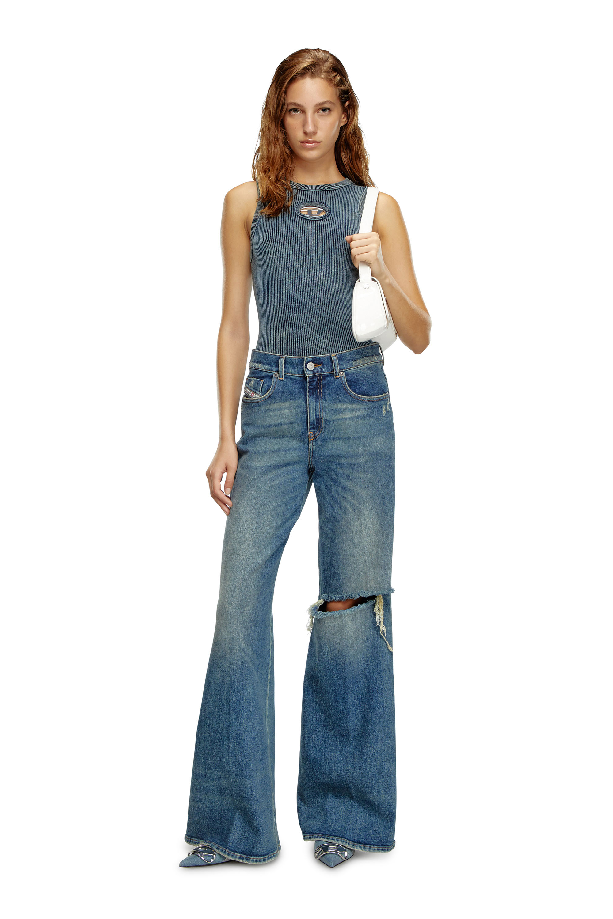 Diesel - Flare Jeans 1978 D-Akemi 007M5 Mujer, Azul medio - 4