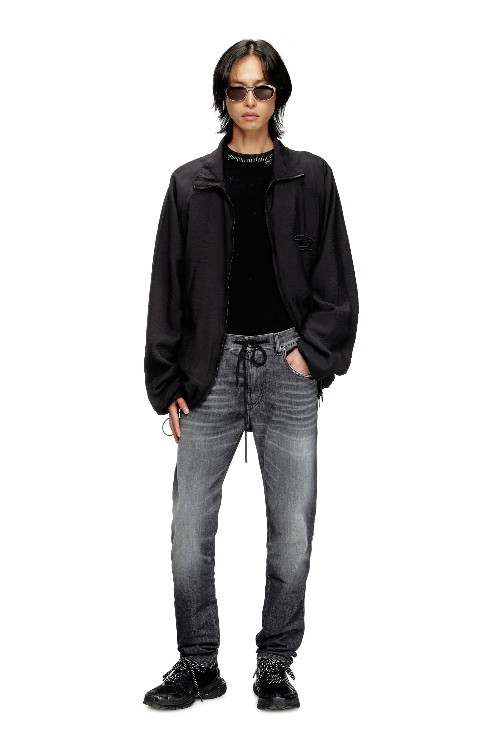 Diesel - Man's Slim 2062 D-Strukt Joggjeans® 09M67, Black/Dark grey - 2