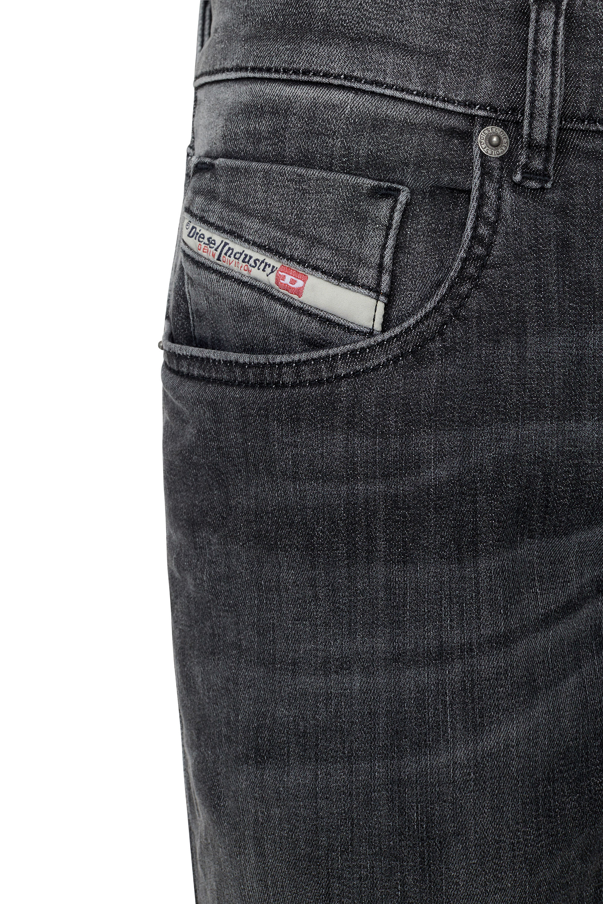 Diesel - D-Strukt JoggJeans® 09D52 Slim, Negro/Gris oscuro - Image 3