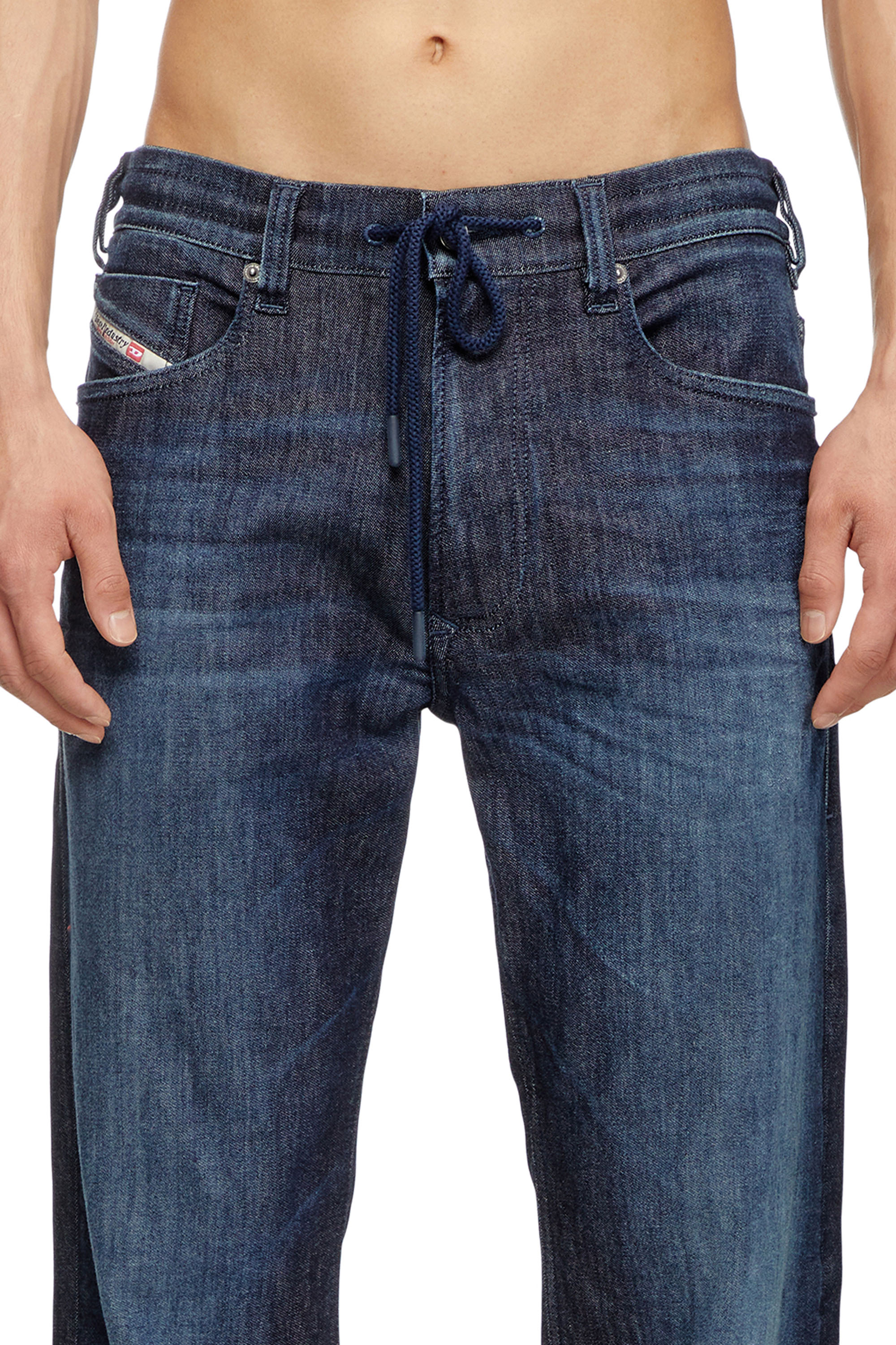 Diesel - Relaxed 2080 D-Reel Joggjeans® 09L11 Hombre, Azul Oscuro - 5