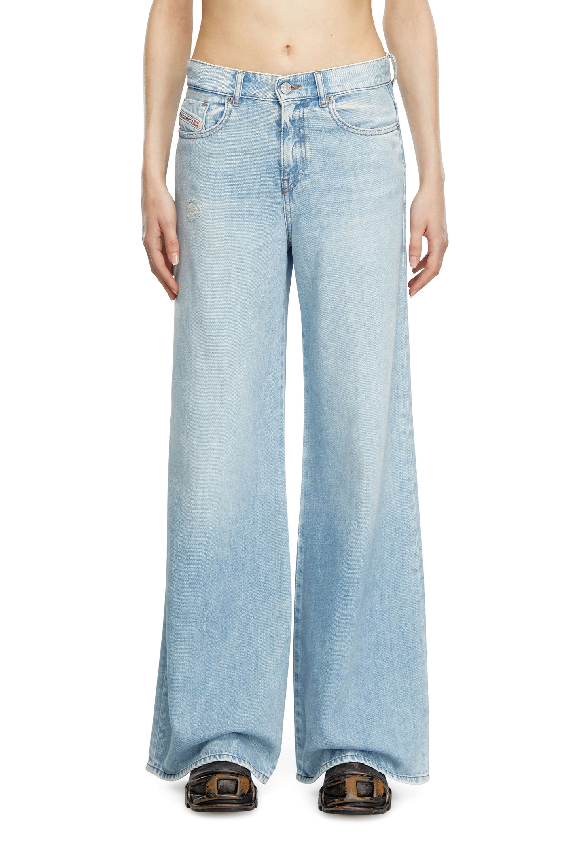 Diesel - Bootcut and Flare Jeans 1978 D-Akemi 068MQ, Azul Claro - Image 2