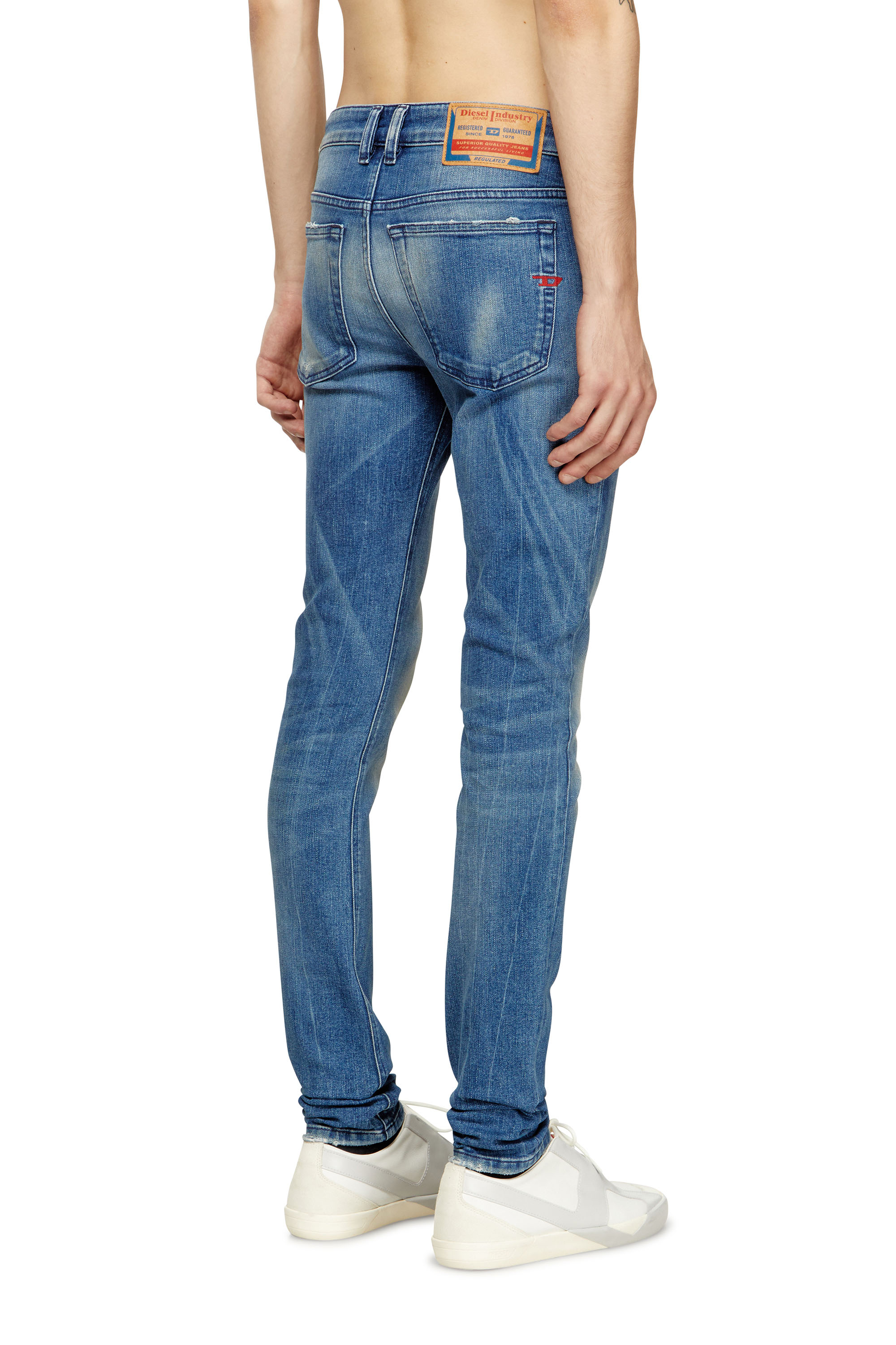 Diesel - Skinny Jeans 1979 Sleenker 0DBDR Hombre, Azul medio - 4