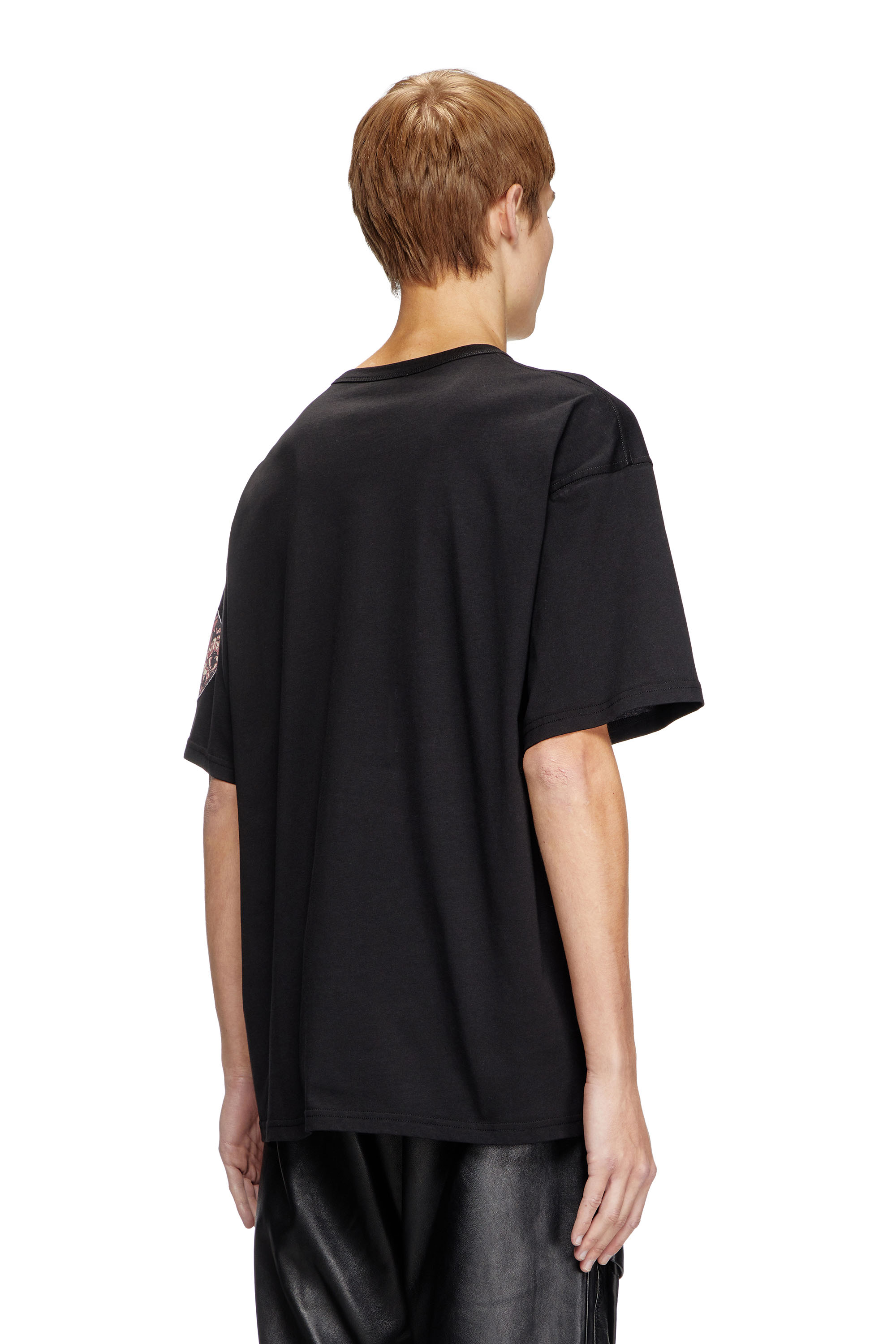 Diesel - T-BOXT-R22, Man's T-shirt with large gabardine patch logo in Black - 3