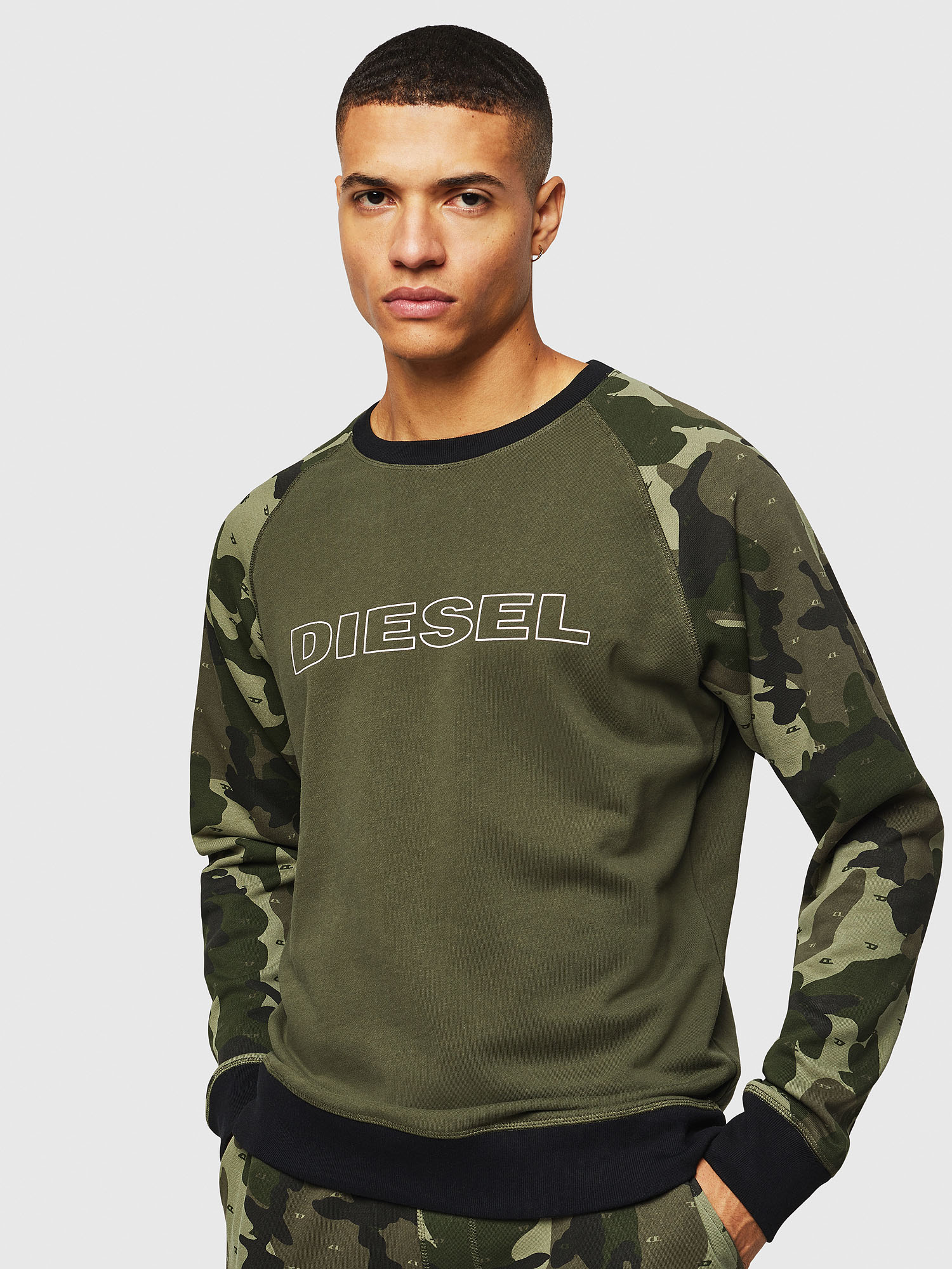 Diesel - UMLT-MAX, Verde Camuflaje - Image 1