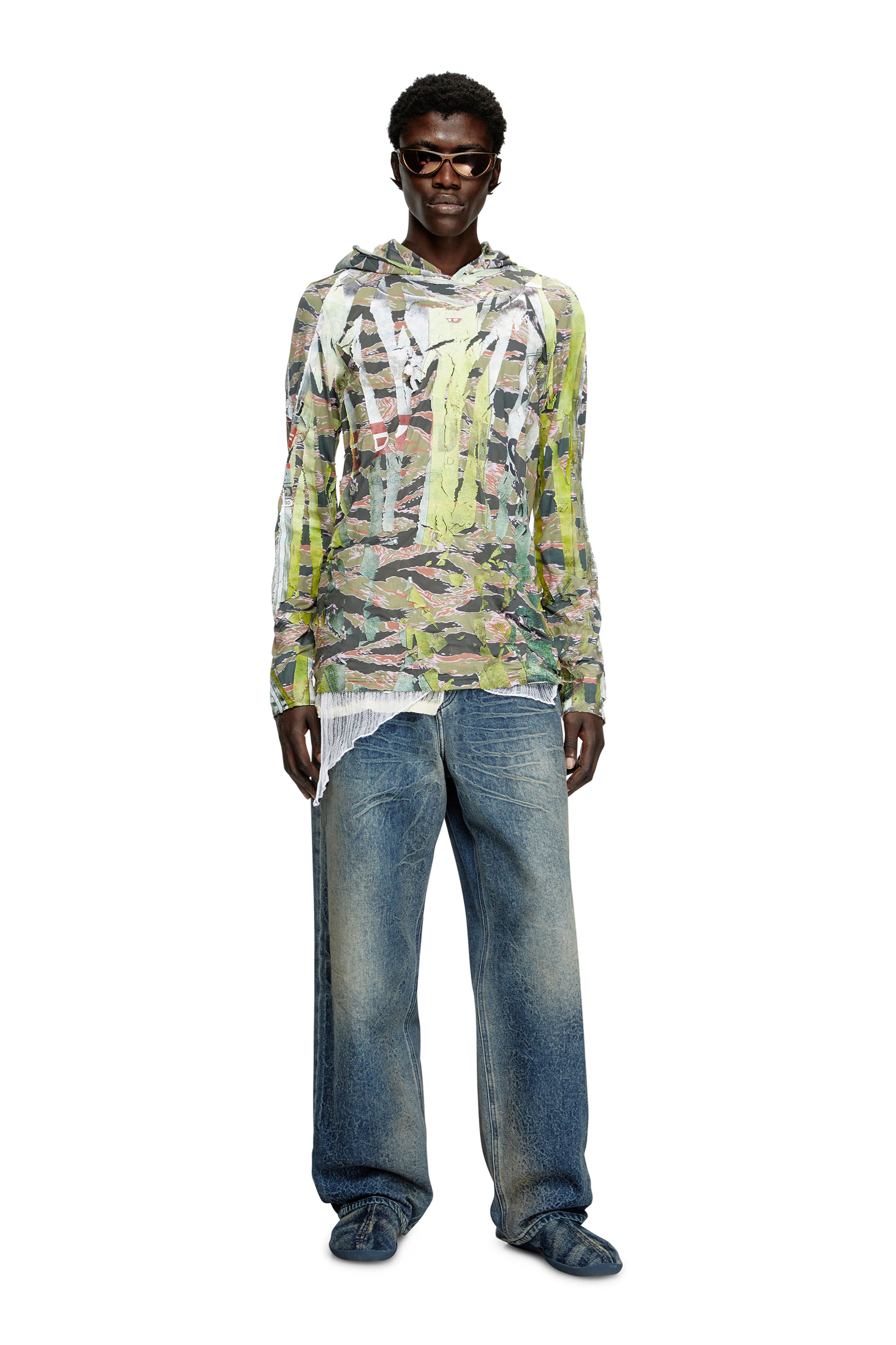 Diesel - T-GILLIS, Sudadera de camuflaje con capucha y sobreimpresión agrietada Unisex in Multicolor - 3