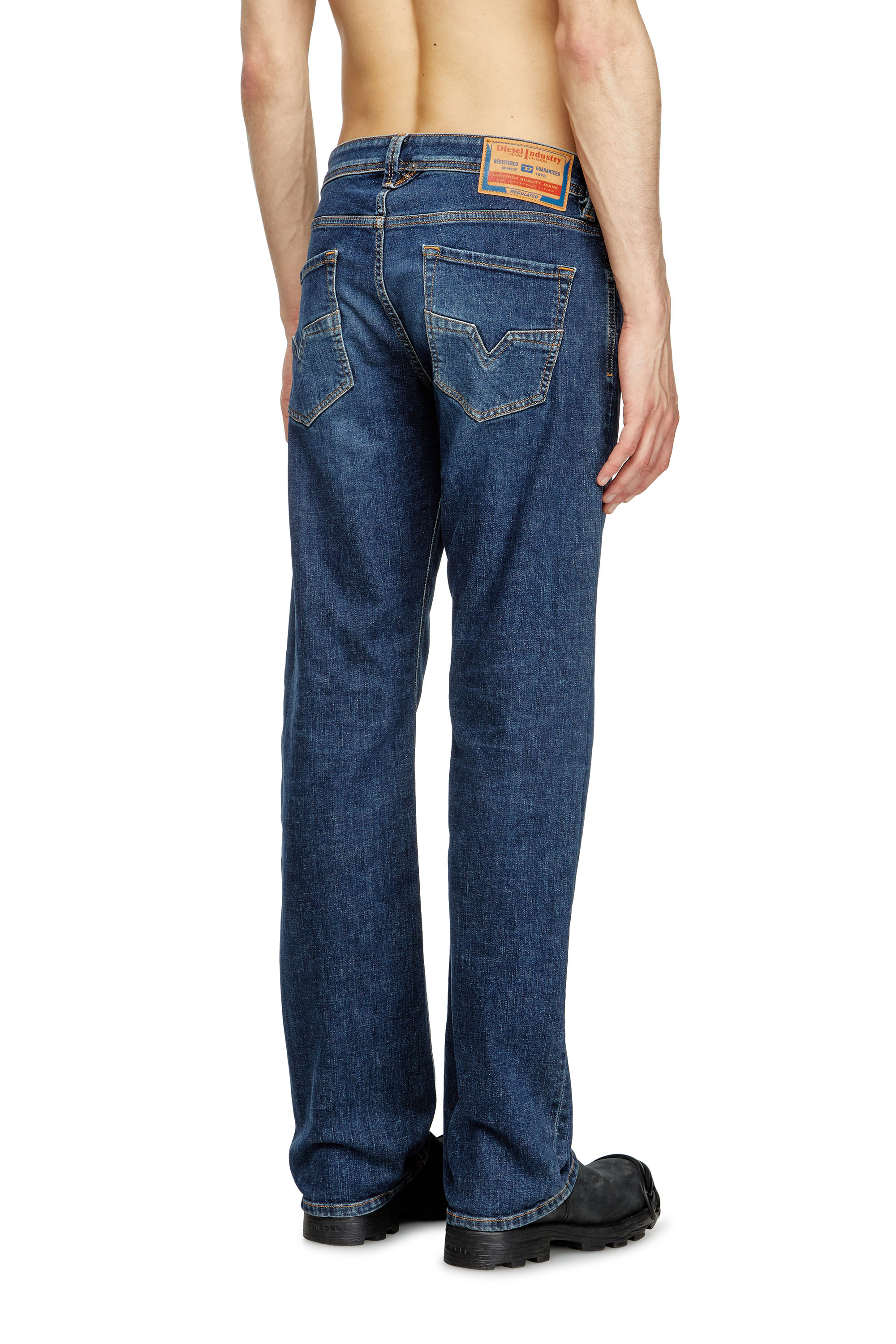 Diesel - Regular Jeans 1985 Larkee 09J47 Hombre, Azul Oscuro - 4