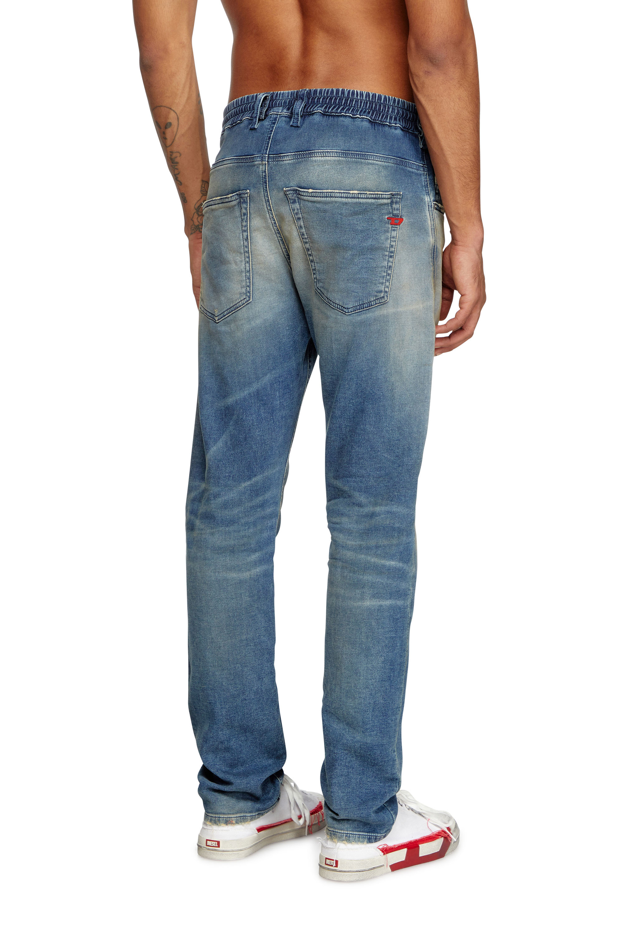 Diesel - Regular 2030 D-Krooley Joggjeans® 068PQ Hombre, Azul medio - 4