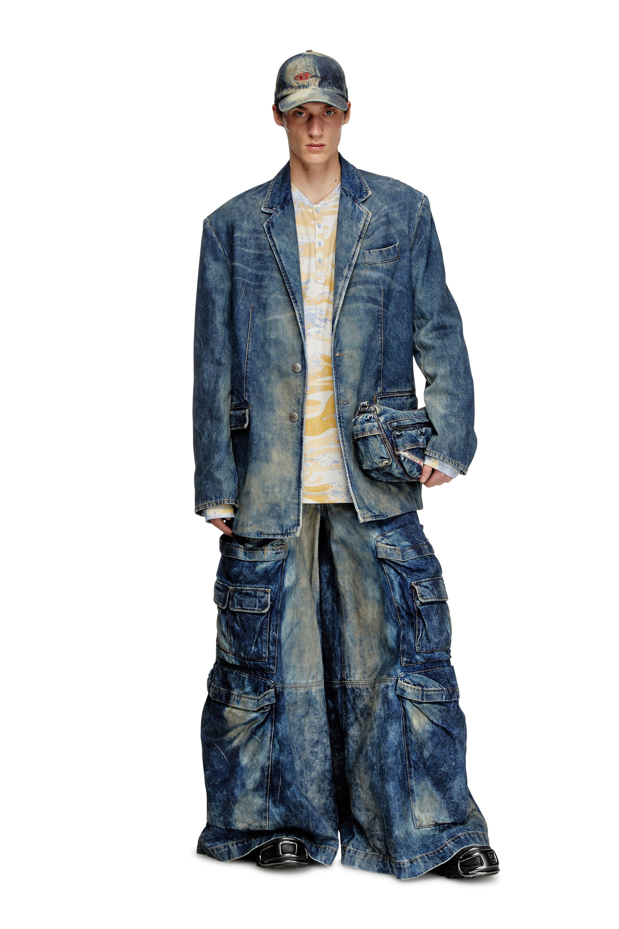 Diesel - D-OVER-DD, Blazer en denim tratado a mano con efecto de suciedad Unisex in Azul marino - 3