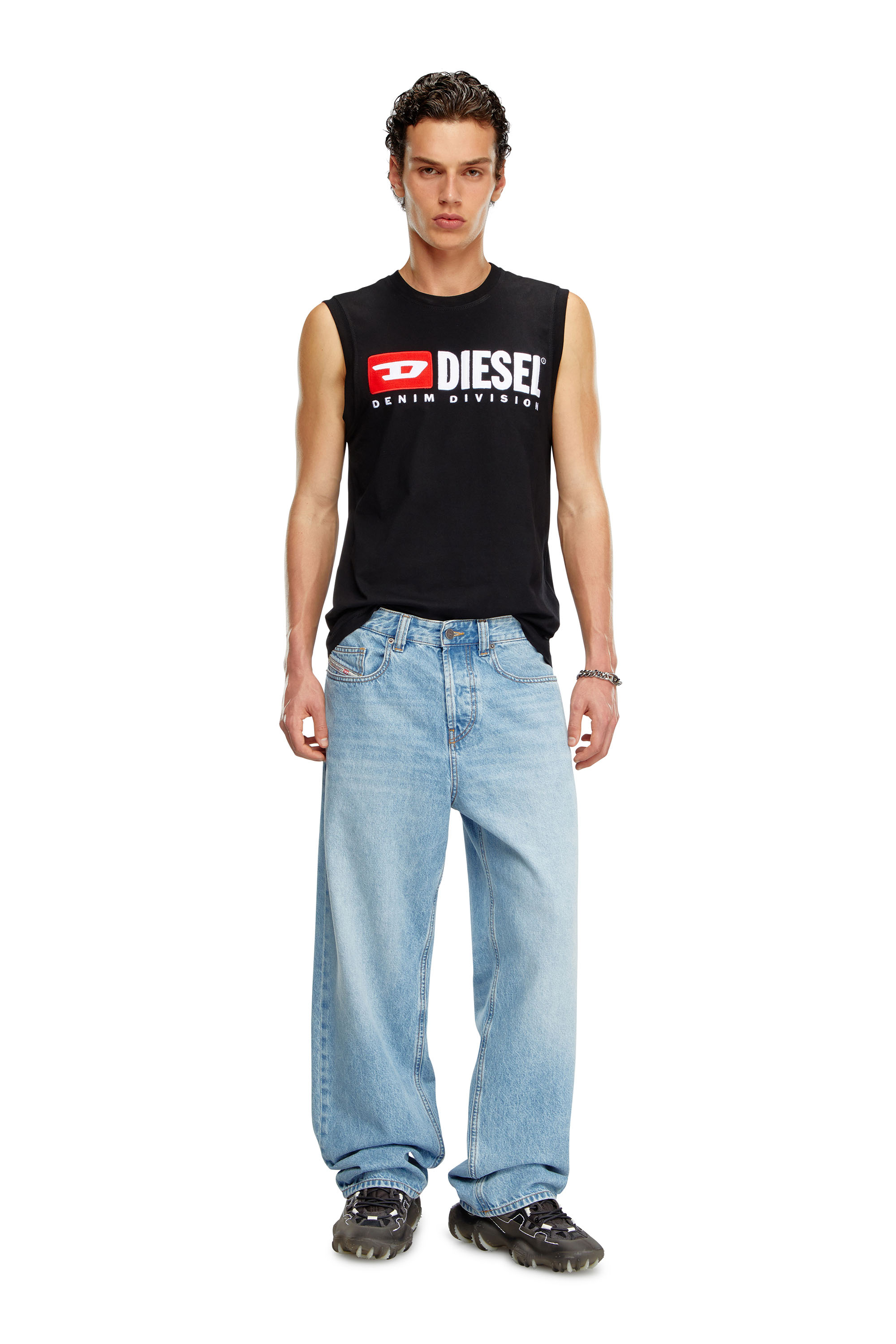 Diesel - T-ISCO-DIV, Hombre Camiseta sin mangas con logotipo estampado en el pecho in Negro - Image 4